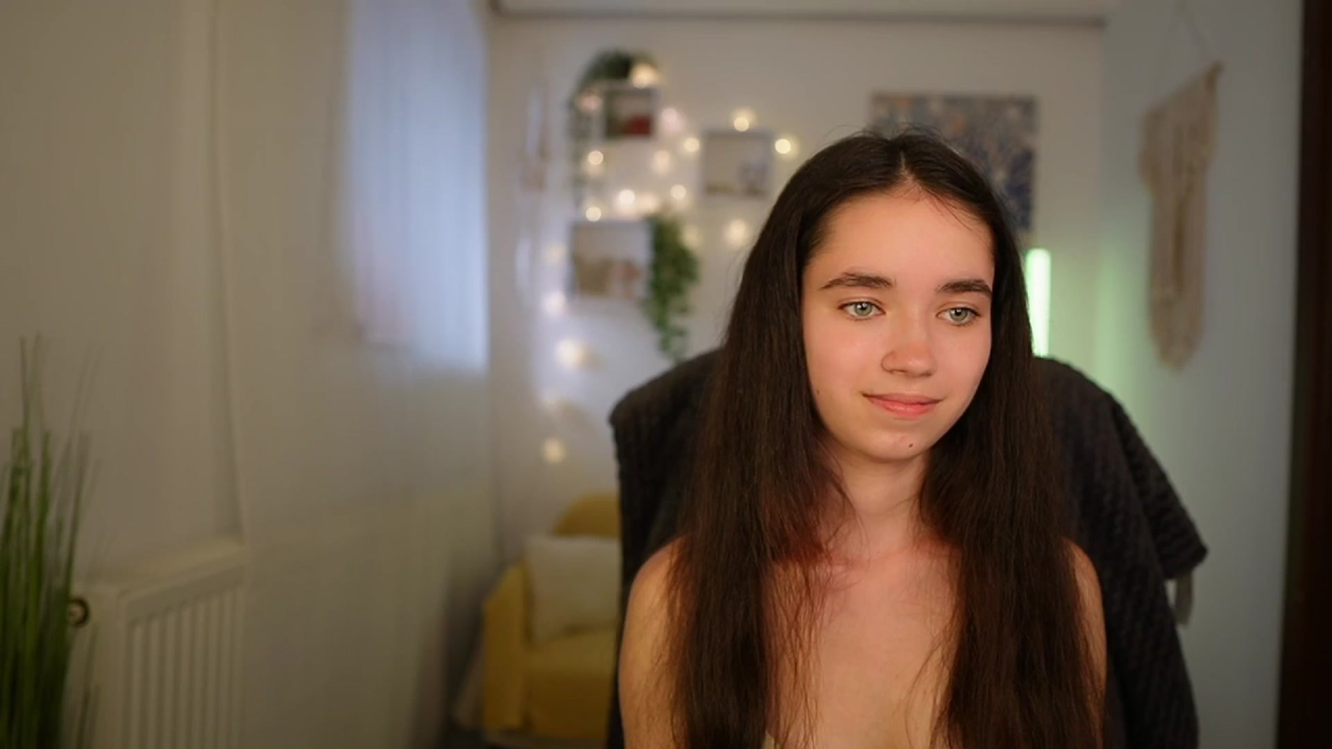 Gallery image thumbnail from Gia_Paige18's myfreecams stream on, 05/21/2024, 14:58 image 10 of 20