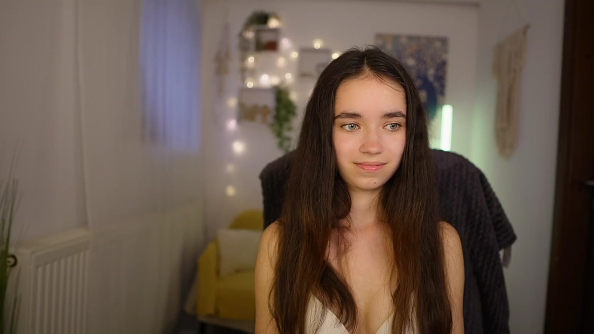 Gallery image thumbnail from Gia_Paige18's myfreecams stream on, 05/21/2024, 16:31 image 17 of 20