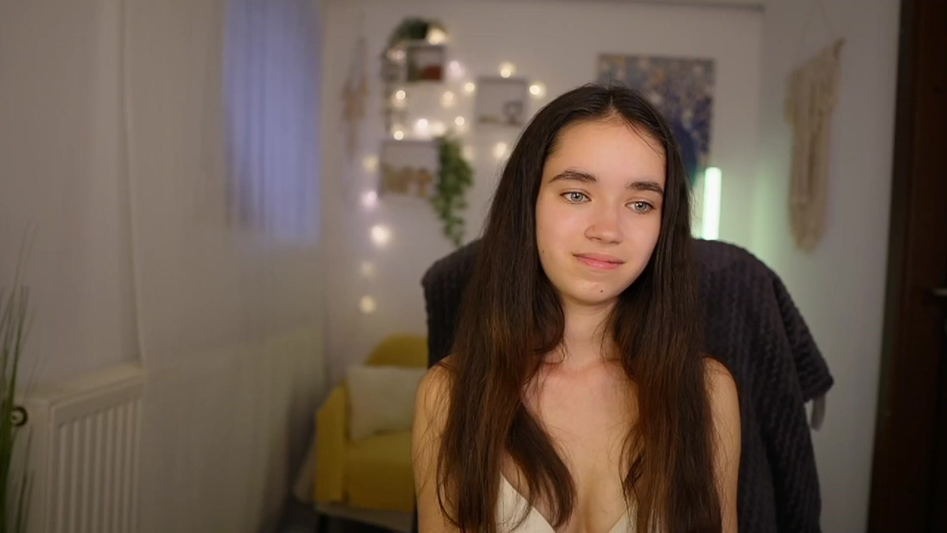 Gallery image thumbnail from Gia_Paige18's myfreecams stream on, 05/21/2024, 16:31 image 20 of 20