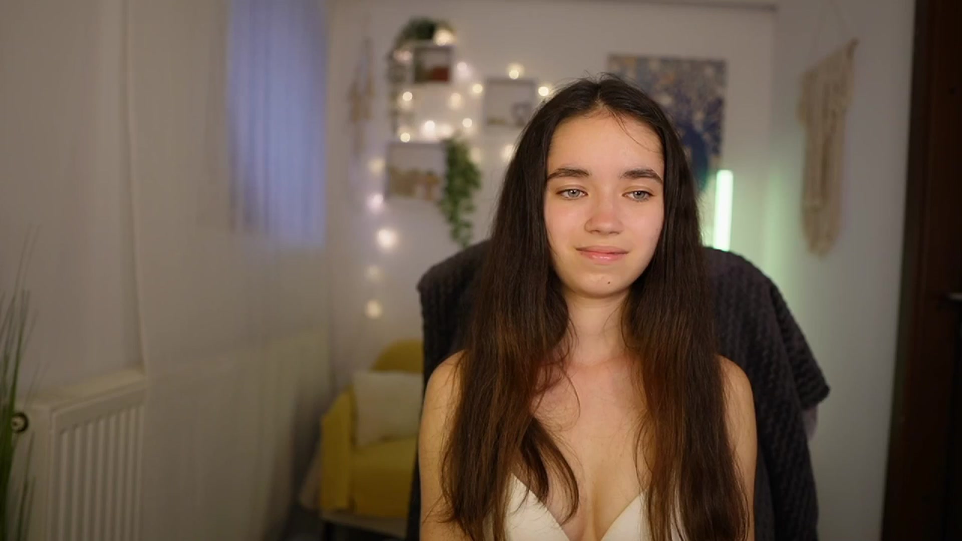 Gallery image thumbnail from Gia_Paige18's myfreecams stream on, 05/21/2024, 16:31 image 9 of 20