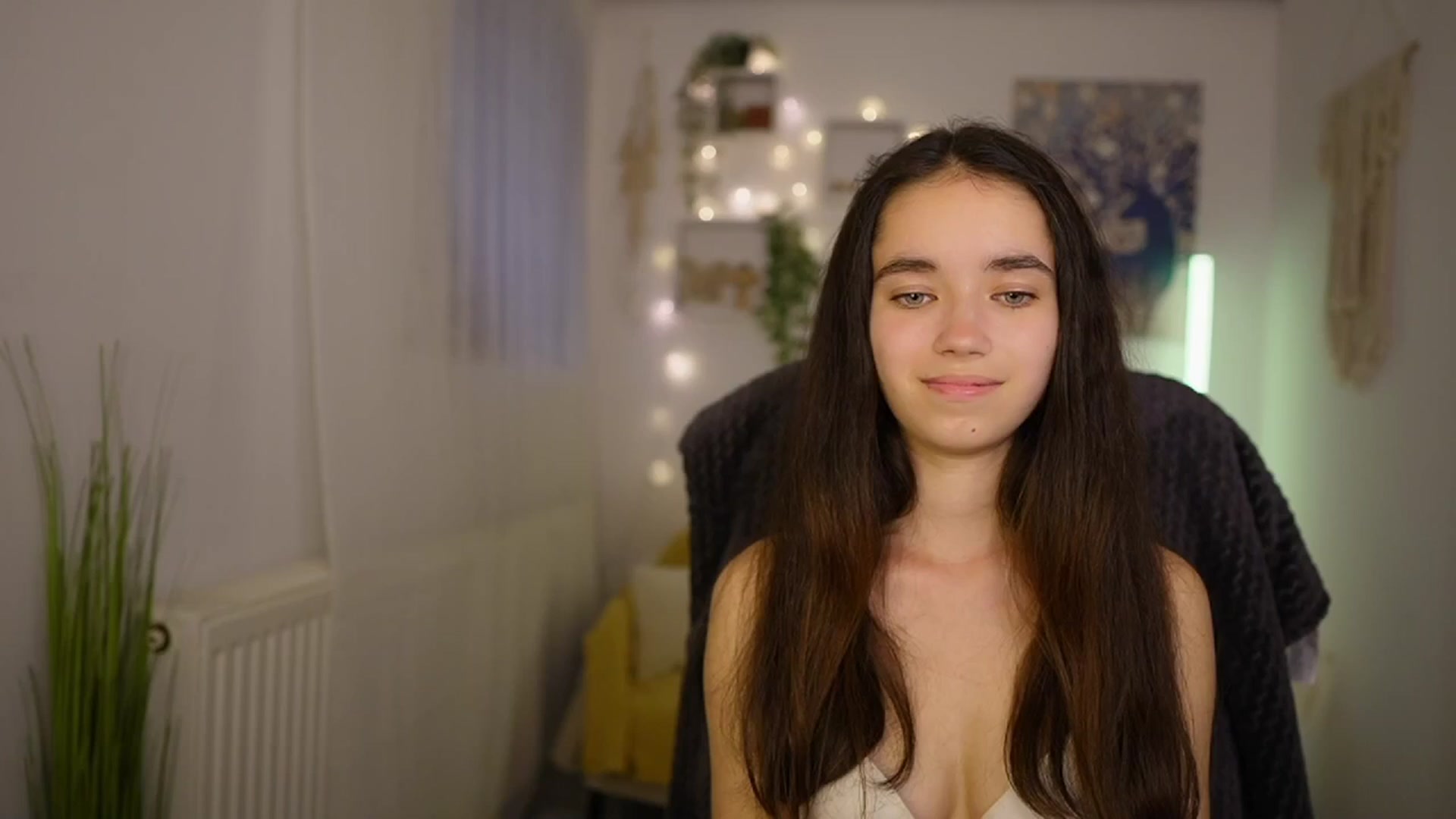 Gallery image thumbnail from Gia_Paige18's myfreecams stream on, 05/21/2024, 17:35 image 20 of 20
