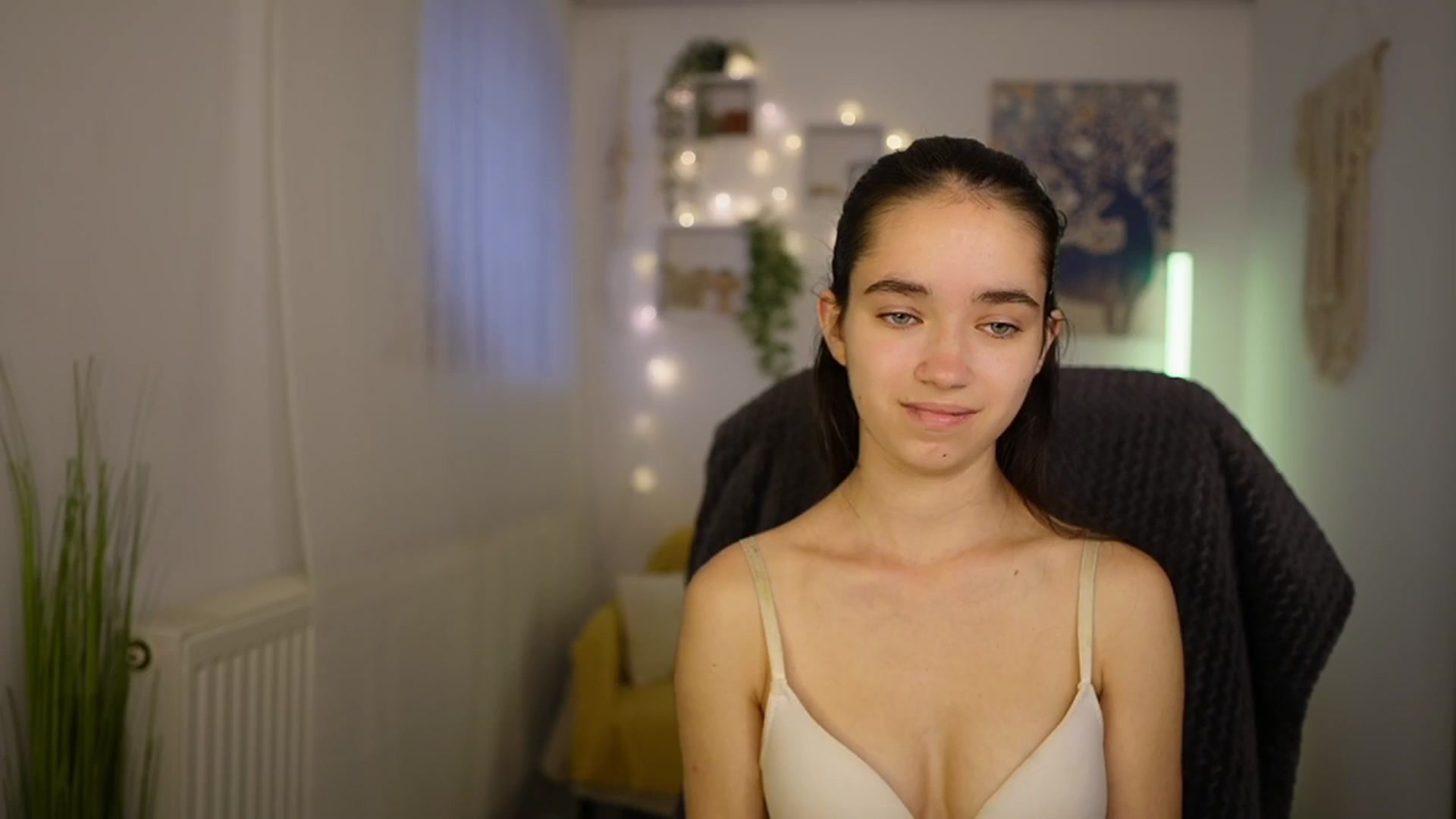 Gallery image thumbnail from Gia_Paige18's myfreecams stream on, 05/26/2024, 10:27 image 20 of 20