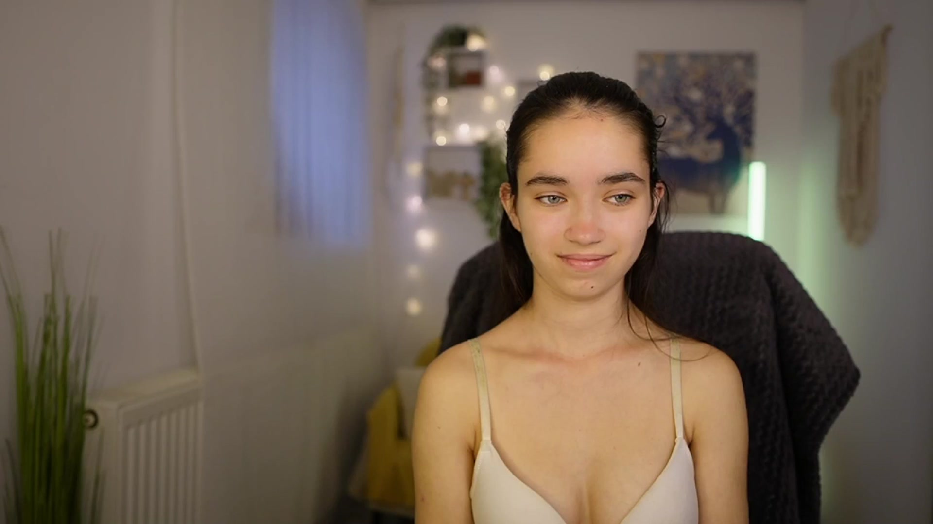 Gallery image thumbnail from Gia_Paige18's myfreecams stream on, 05/26/2024, 12:19 image 13 of 20