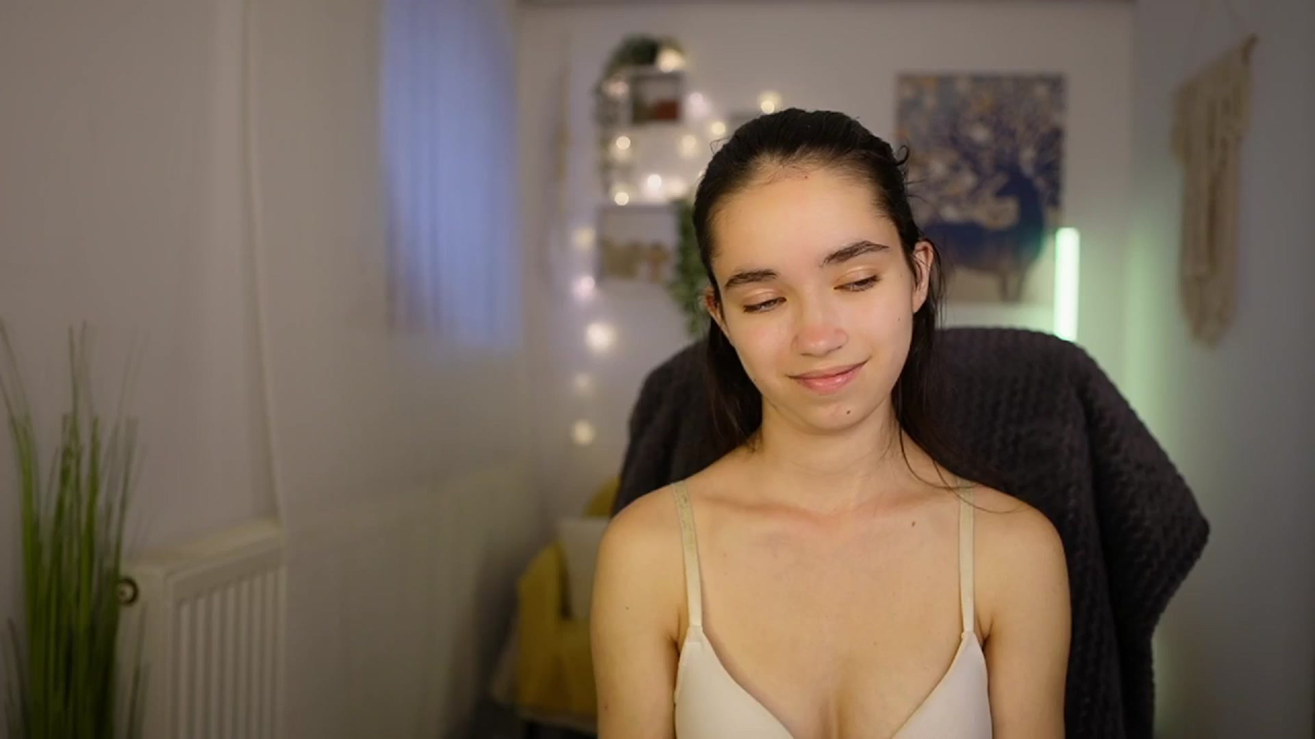 Gallery image thumbnail from Gia_Paige18's myfreecams stream on, 05/26/2024, 12:19 image 14 of 20