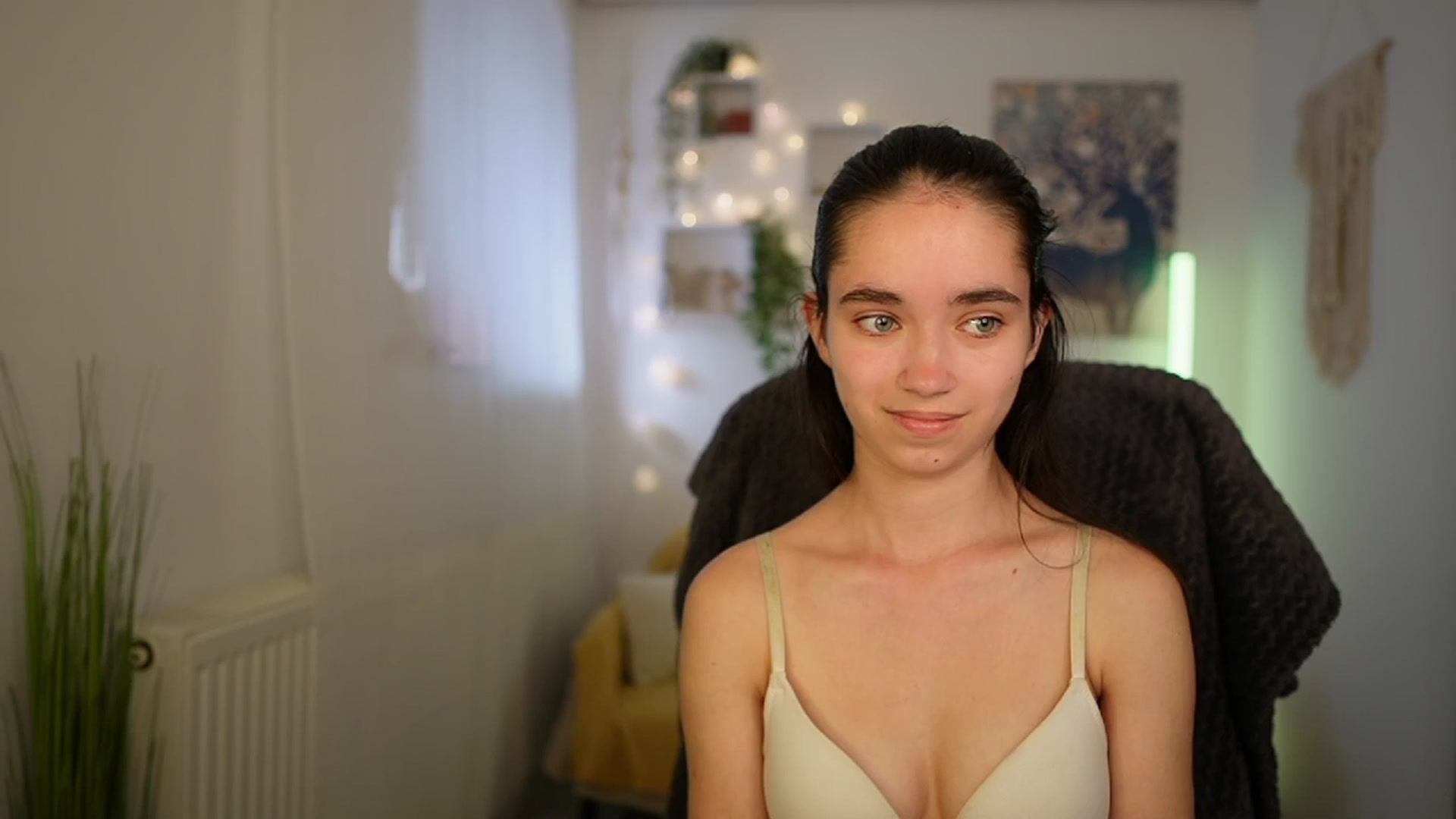 Gallery image thumbnail from Gia_Paige18's myfreecams stream on, 05/26/2024, 15:02 image 18 of 20