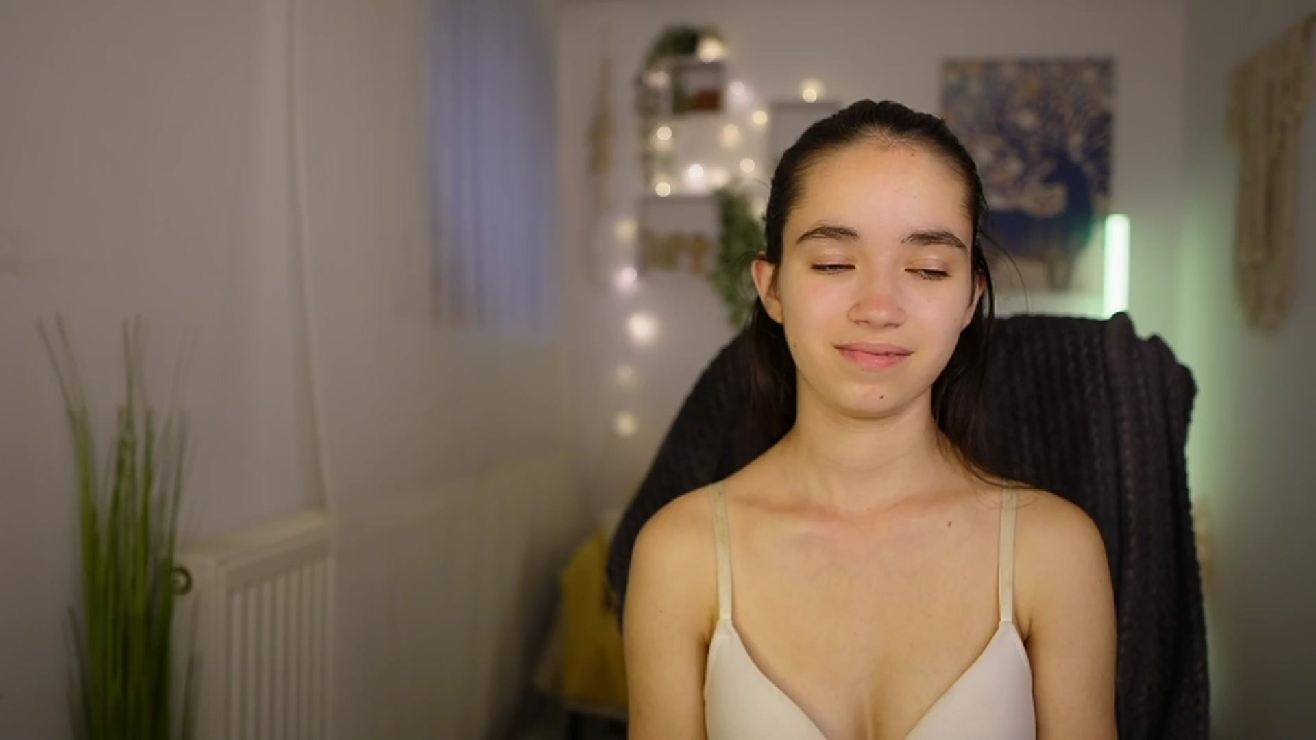 Gallery image thumbnail from Gia_Paige18's myfreecams stream on, 05/26/2024, 17:33 image 18 of 20