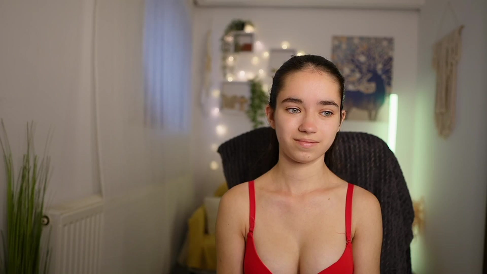 Gallery image thumbnail from Gia_Paige18's myfreecams stream on, 05/27/2024, 09:36 image 13 of 20