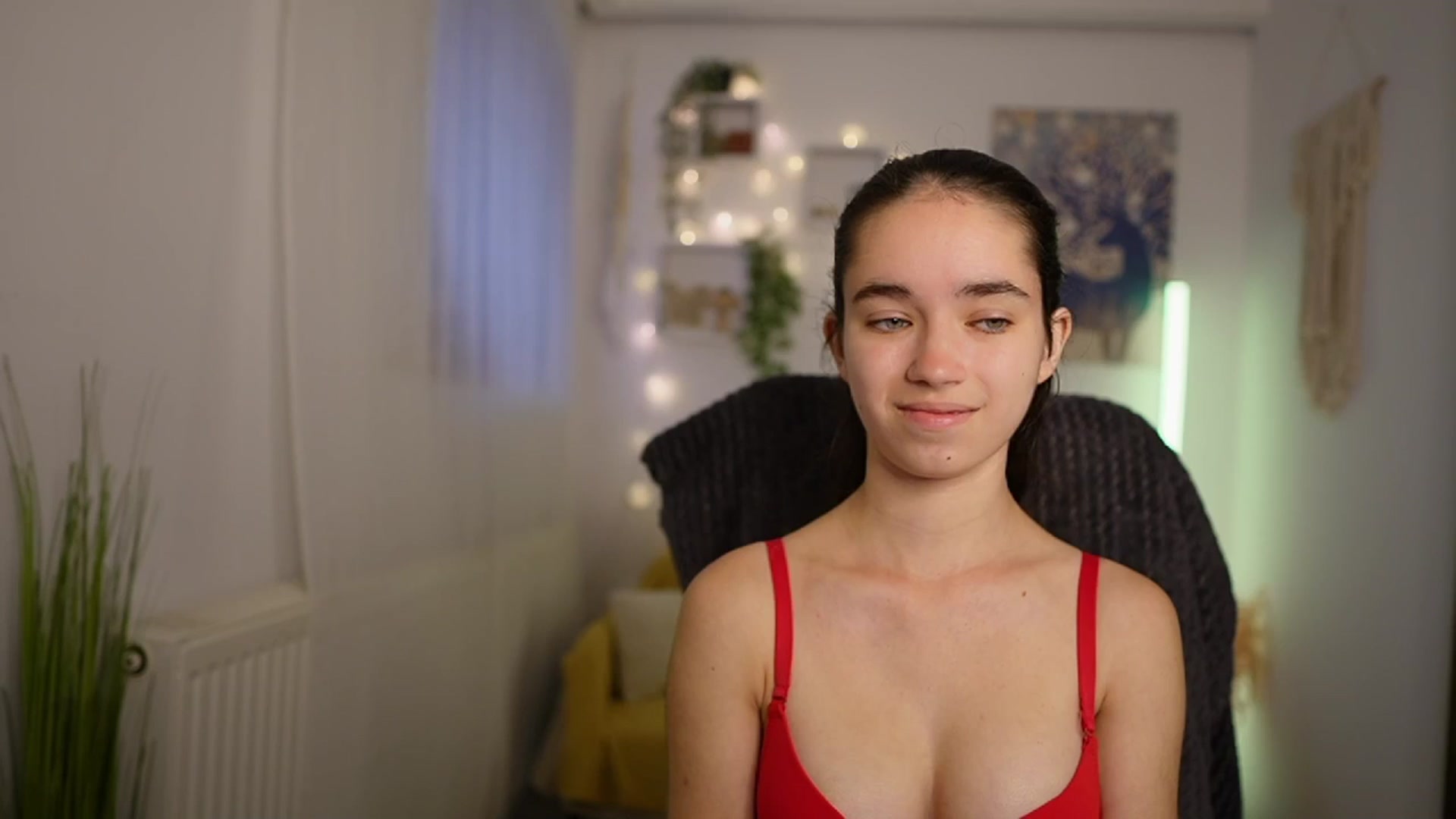 Gallery image thumbnail from Gia_Paige18's myfreecams stream on, 05/27/2024, 11:11 image 10 of 20