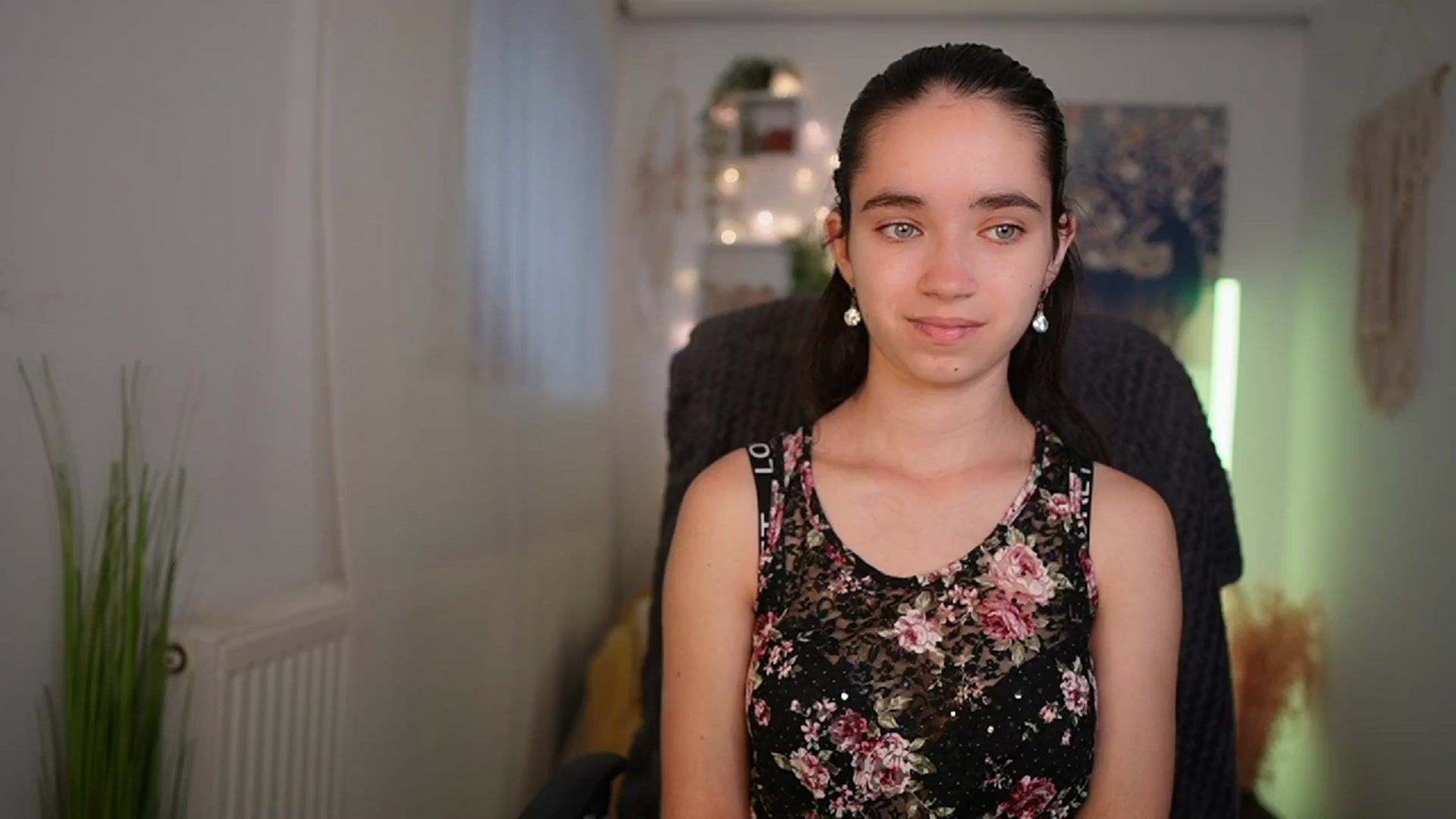 Gallery image thumbnail from Gia_Paige18's myfreecams stream on, 06/03/2024, 08:48 image 13 of 20