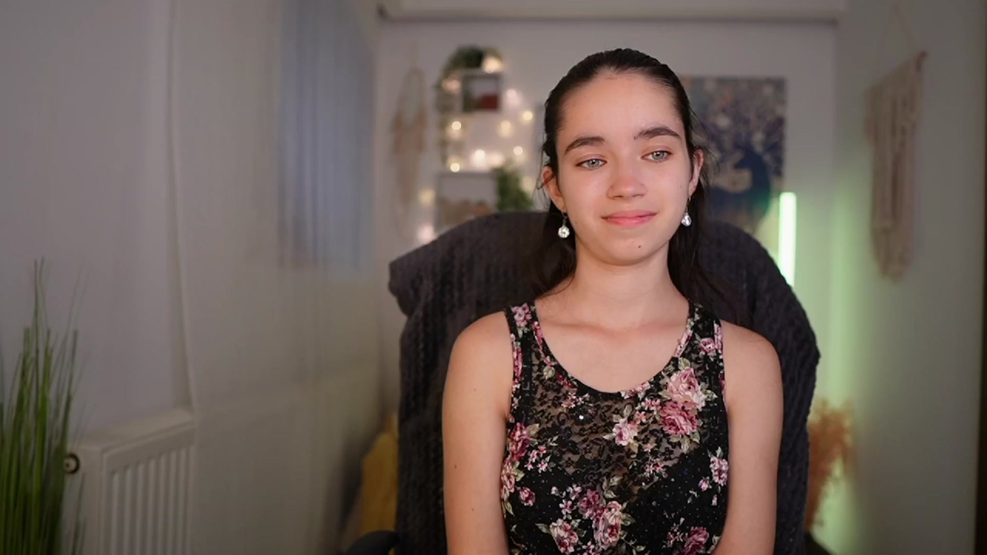 Gallery image thumbnail from Gia_Paige18's myfreecams stream on, 06/03/2024, 11:23 image 12 of 20
