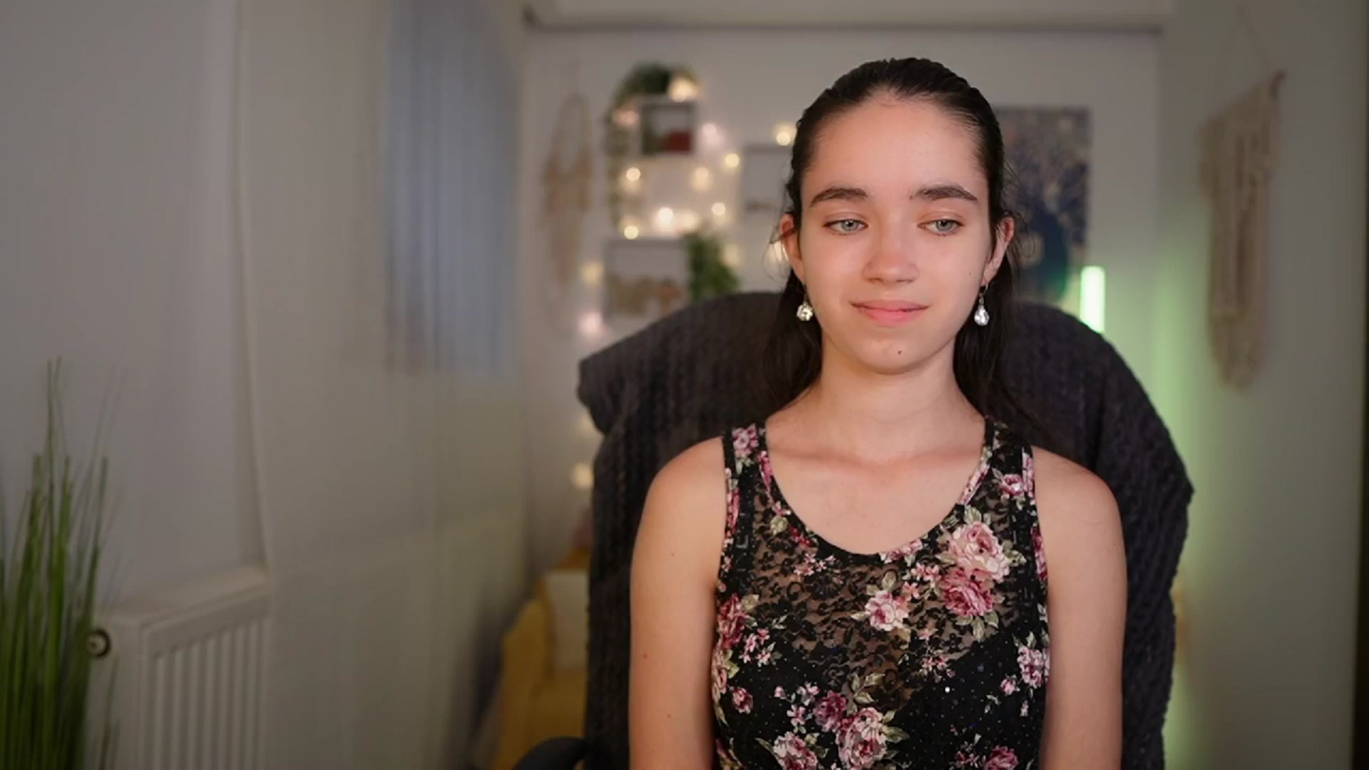 Gallery image thumbnail from Gia_Paige18's myfreecams stream on, 06/03/2024, 11:23 image 11 of 20