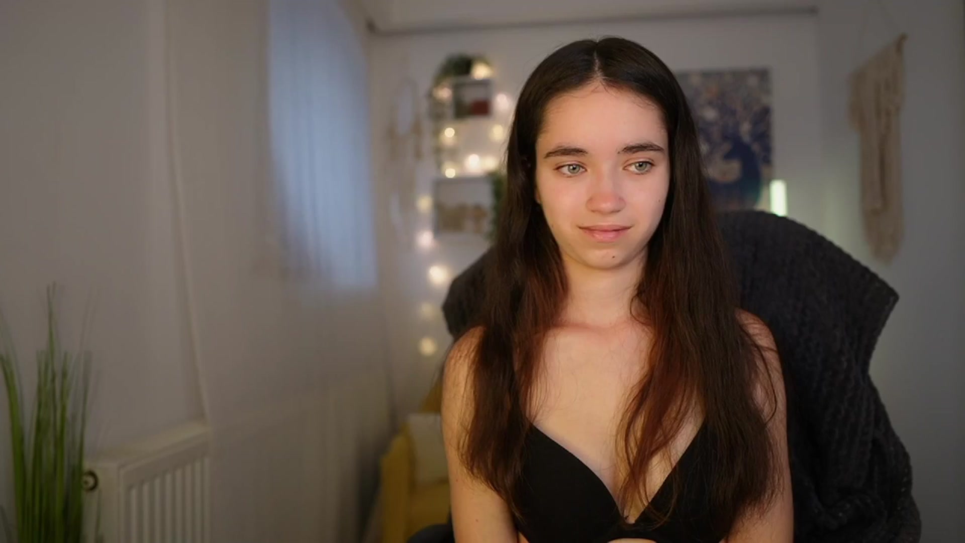Gallery image thumbnail from Gia_Paige18's myfreecams stream on, 06/04/2024, 09:41 image 17 of 20