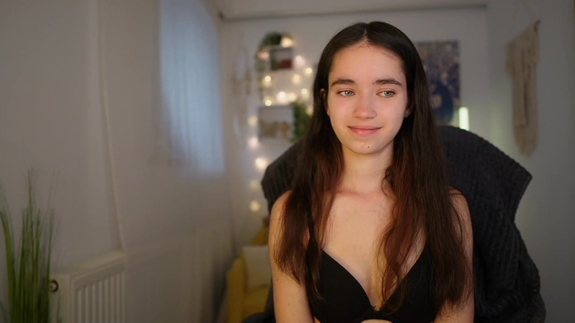 Gallery image thumbnail from Gia_Paige18's myfreecams stream on, 06/04/2024, 09:41 image 14 of 20
