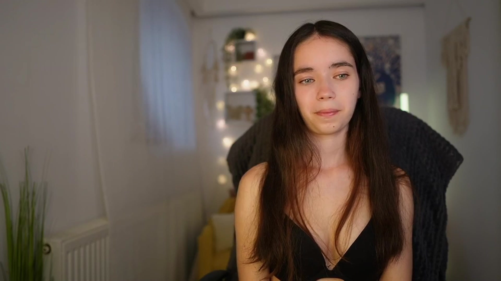 Gallery image thumbnail from Gia_Paige18's myfreecams stream on, 06/04/2024, 11:43 image 13 of 20