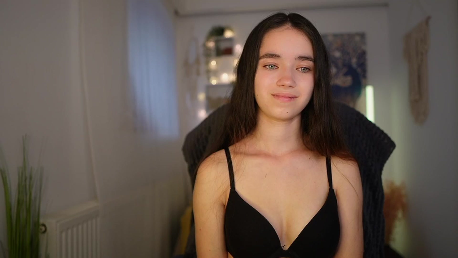 Gallery image thumbnail from Gia_Paige18's myfreecams stream on, 06/04/2024, 11:43 image 3 of 20