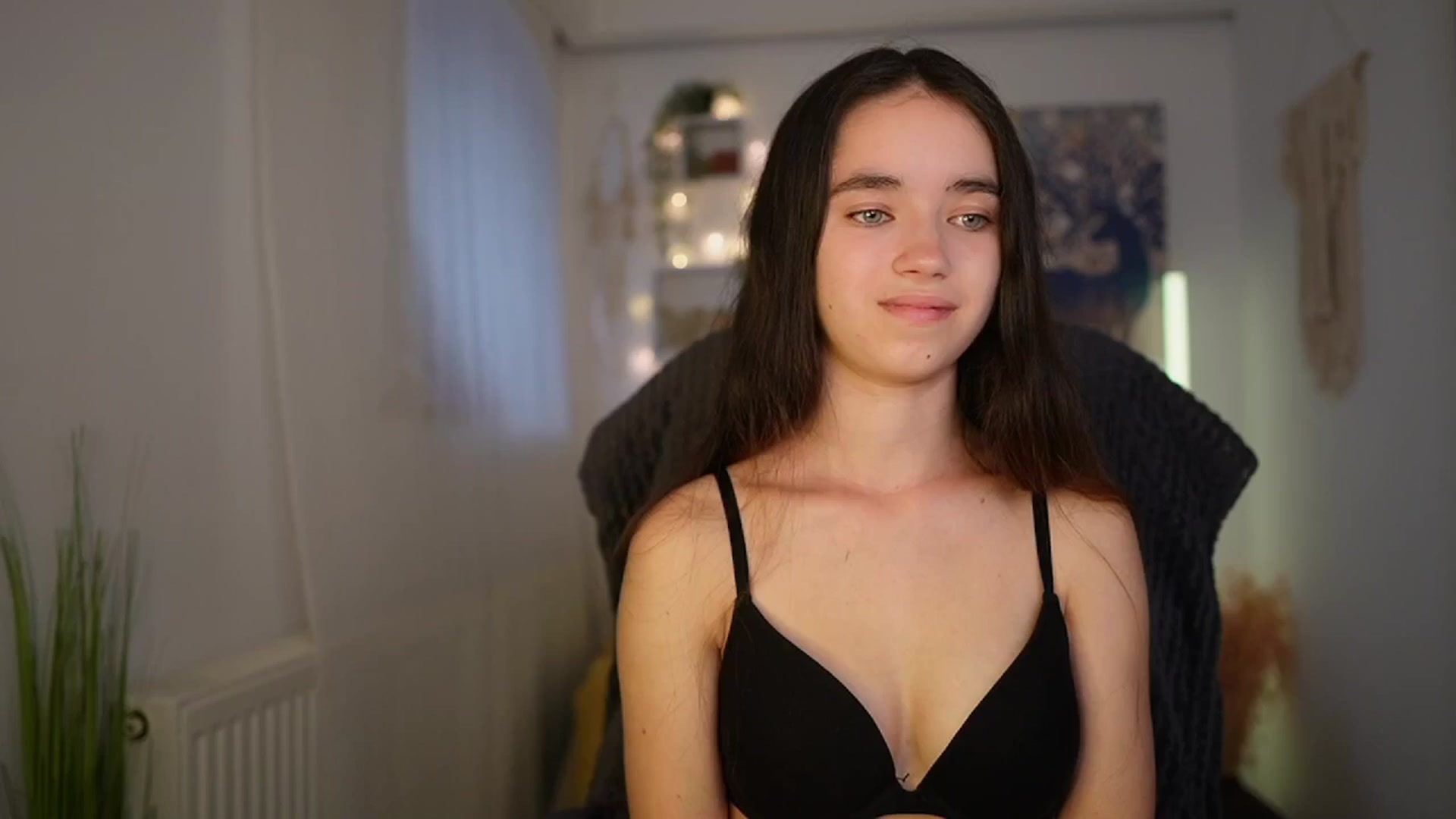 Gallery image thumbnail from Gia_Paige18's myfreecams stream on, 06/04/2024, 11:43 image 1 of 20
