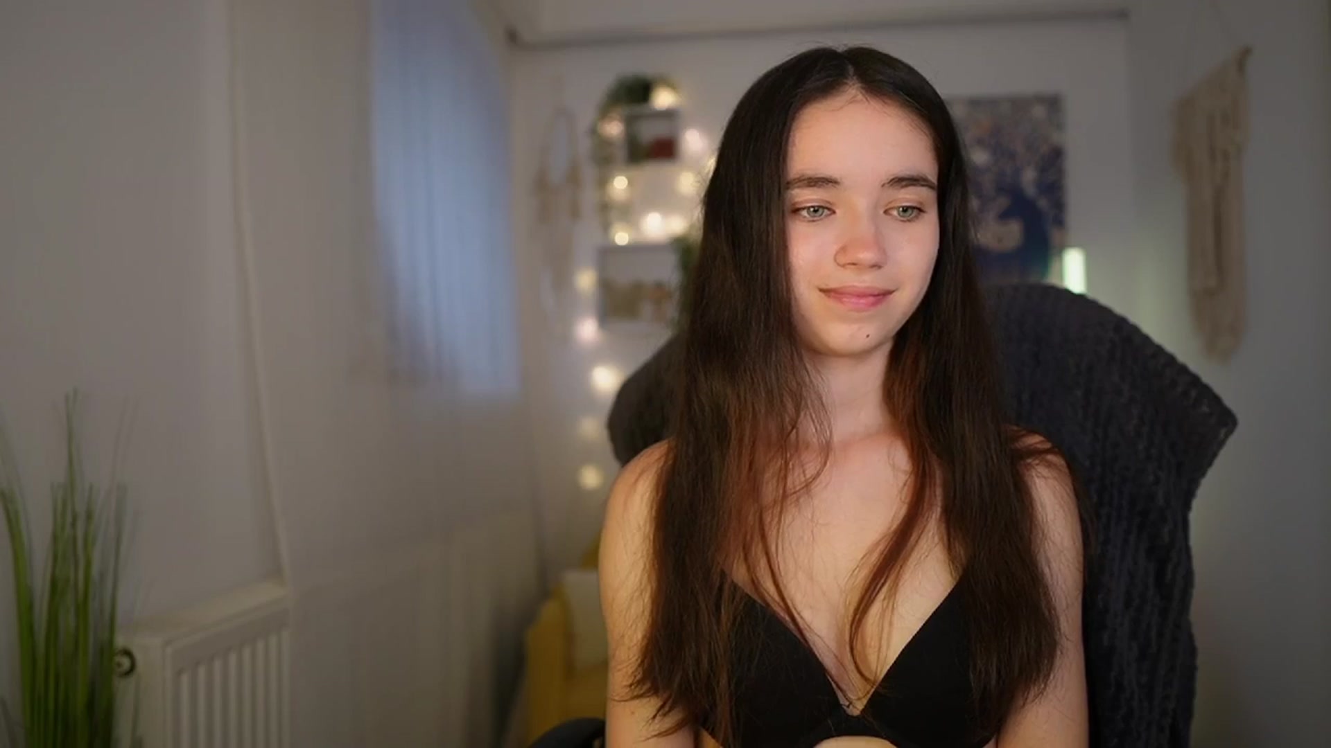 Gallery image thumbnail from Gia_Paige18's myfreecams stream on, 06/04/2024, 11:43 image 17 of 20