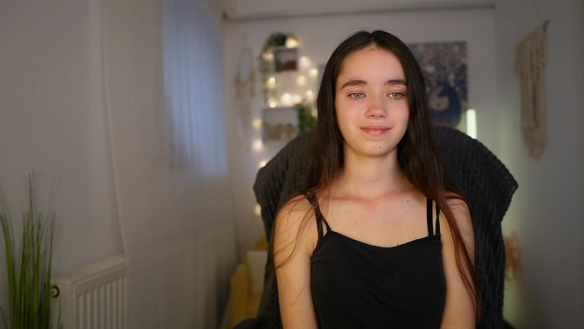 Gallery image thumbnail from Gia_Paige18's myfreecams stream on, 06/04/2024, 12:49 image 10 of 20