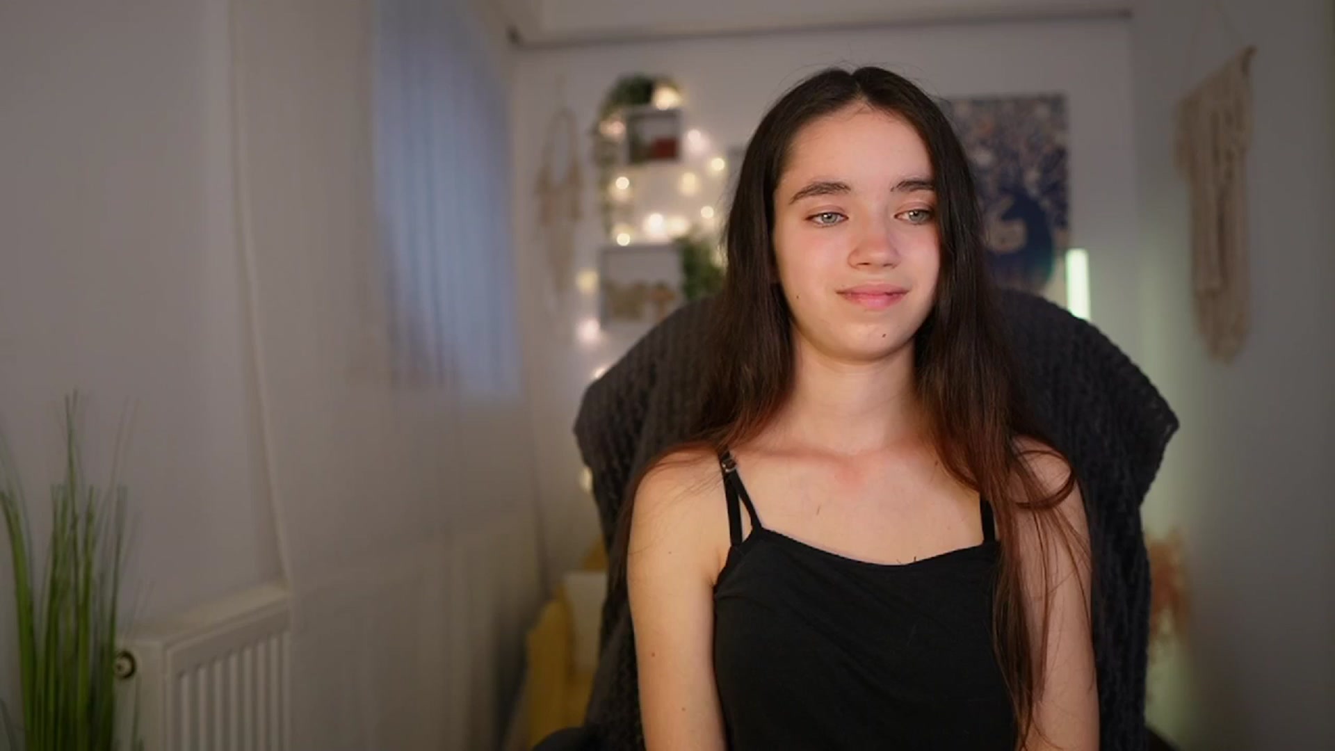 Gallery image thumbnail from Gia_Paige18's myfreecams stream on, 06/04/2024, 12:49 image 6 of 20