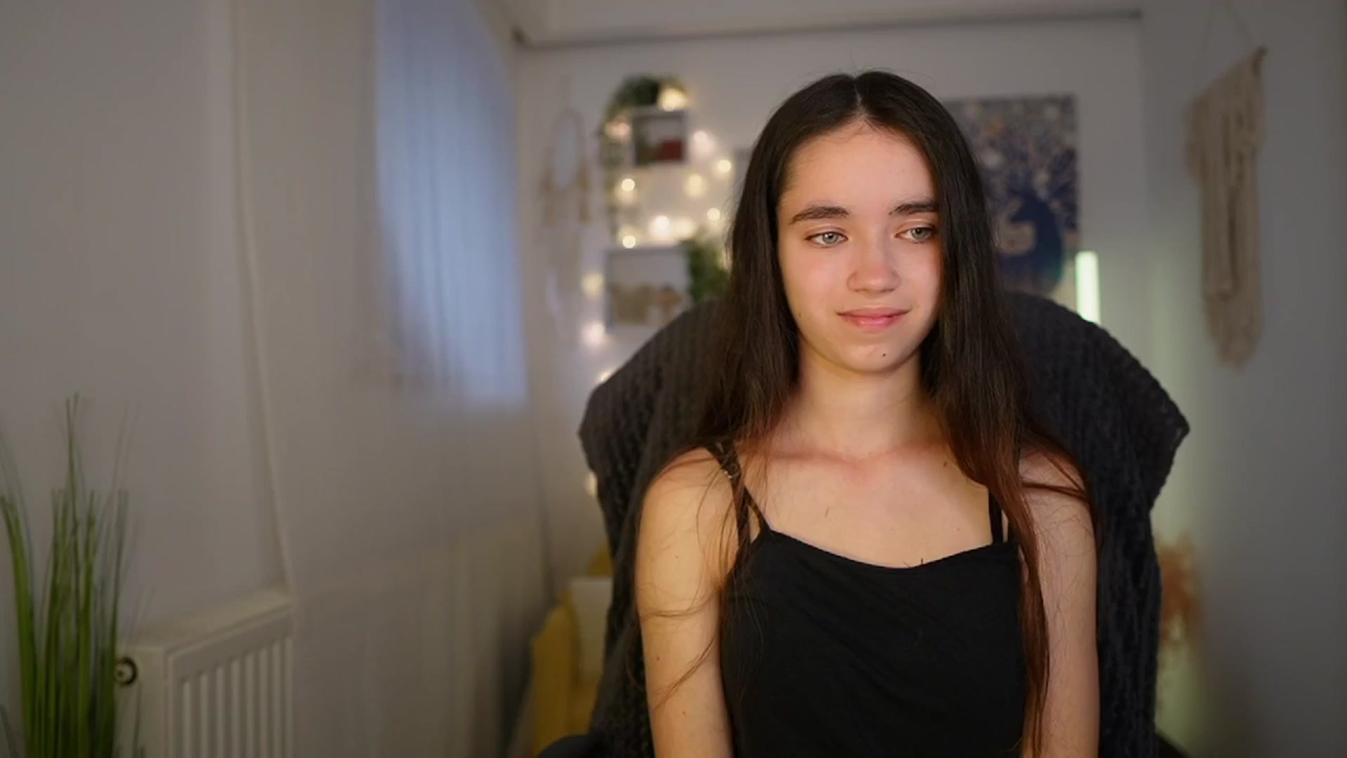 Gallery image thumbnail from Gia_Paige18's myfreecams stream on, 06/04/2024, 12:49 image 12 of 20