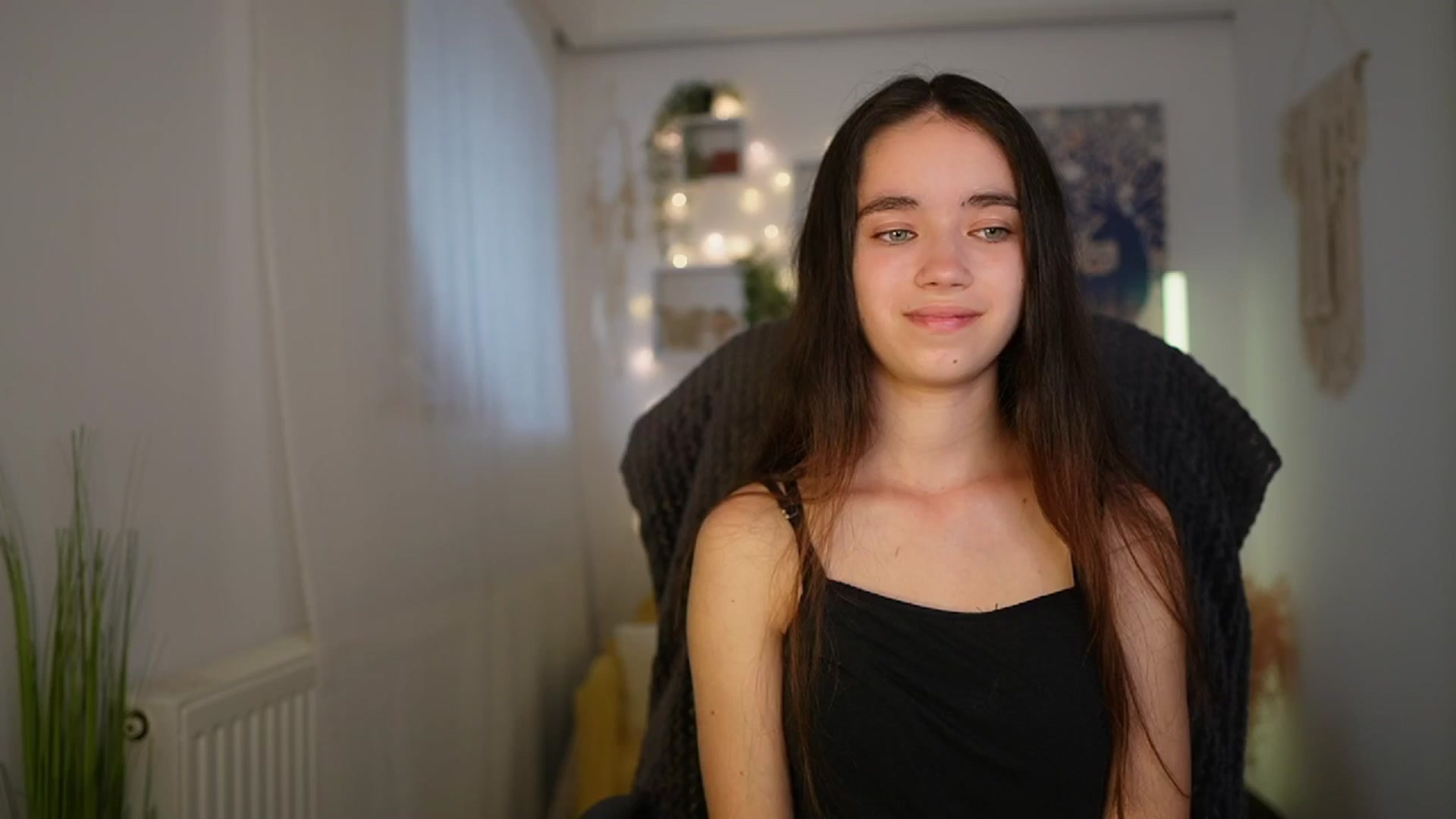 Gallery image thumbnail from Gia_Paige18's myfreecams stream on, 06/04/2024, 12:49 image 16 of 20
