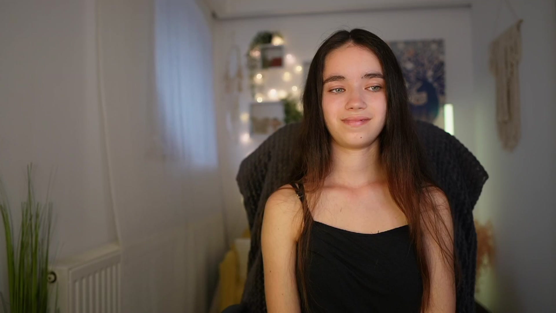 Gallery image thumbnail from Gia_Paige18's myfreecams stream on, 06/04/2024, 12:49 image 17 of 20