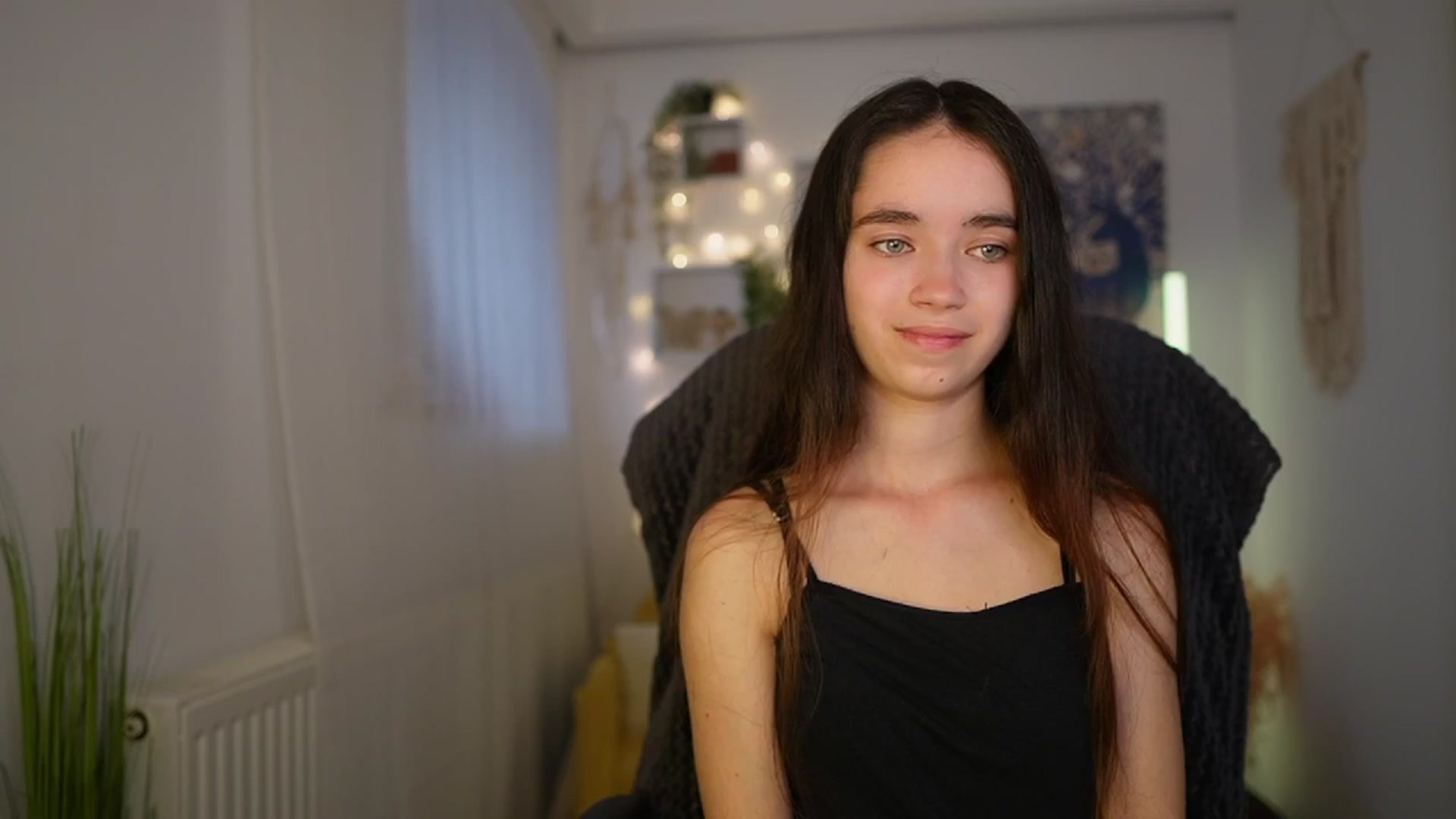 Gallery image thumbnail from Gia_Paige18's myfreecams stream on, 06/04/2024, 12:49 image 13 of 20