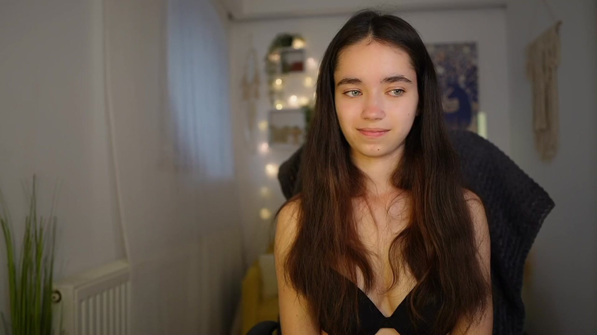 Gallery image thumbnail from Gia_Paige18's myfreecams stream on, 06/05/2024, 09:20 image 6 of 20