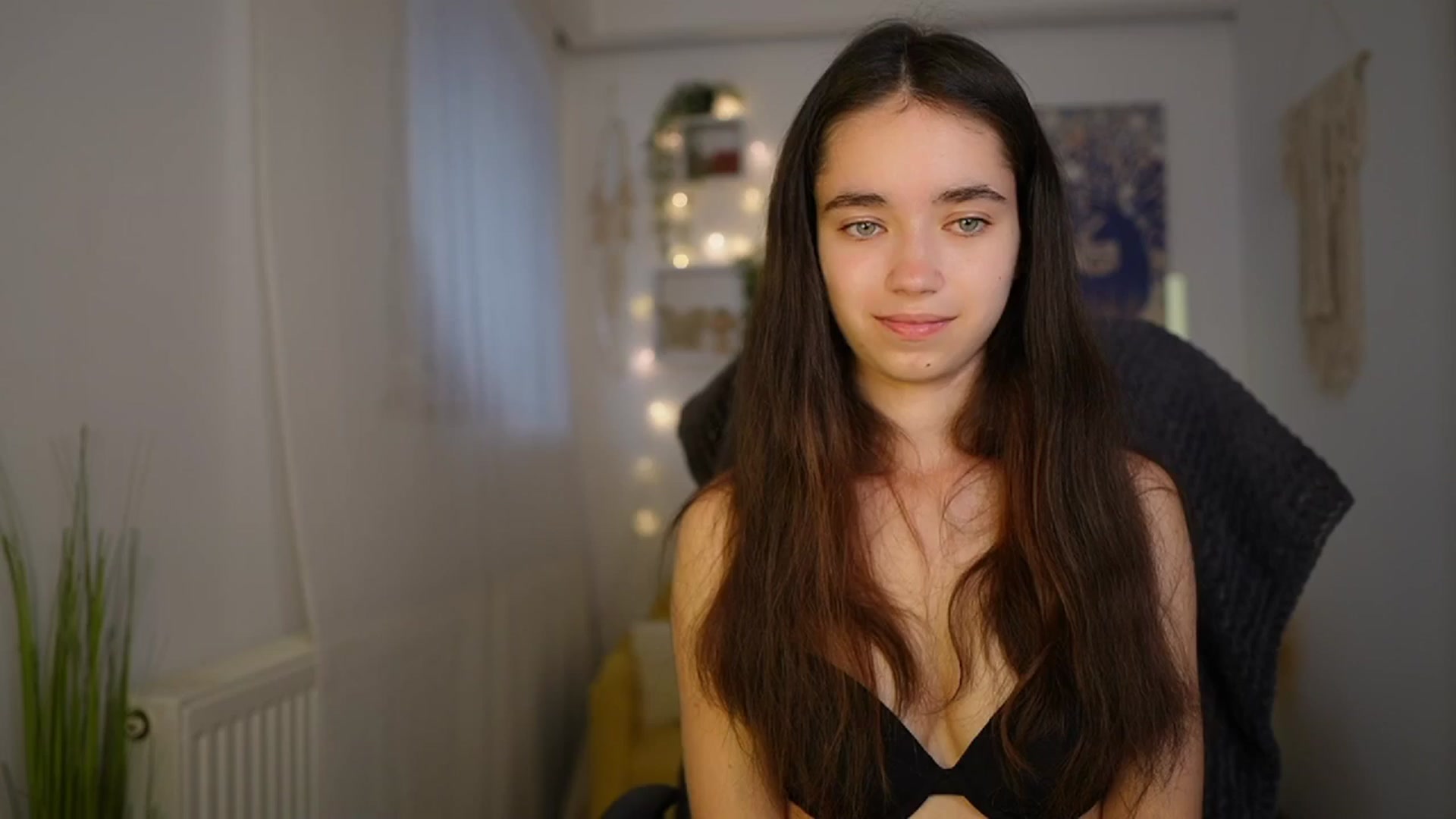 Gallery image thumbnail from Gia_Paige18's myfreecams stream on, 06/05/2024, 09:20 image 7 of 20