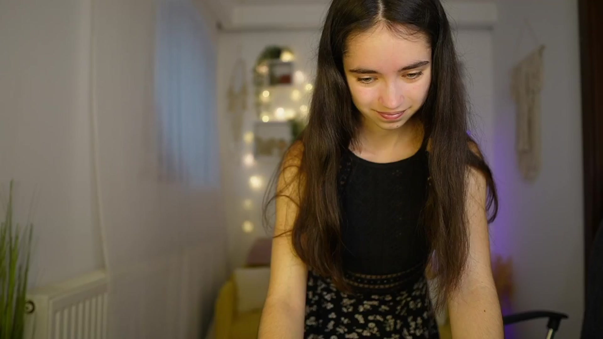 Gallery image thumbnail from Gia_Paige18's myfreecams stream on, 06/06/2024, 08:31 image 18 of 20