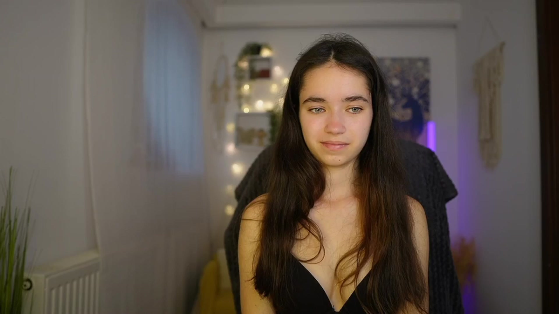 Gallery image thumbnail from Gia_Paige18's myfreecams stream on, 06/06/2024, 09:27 image 14 of 20