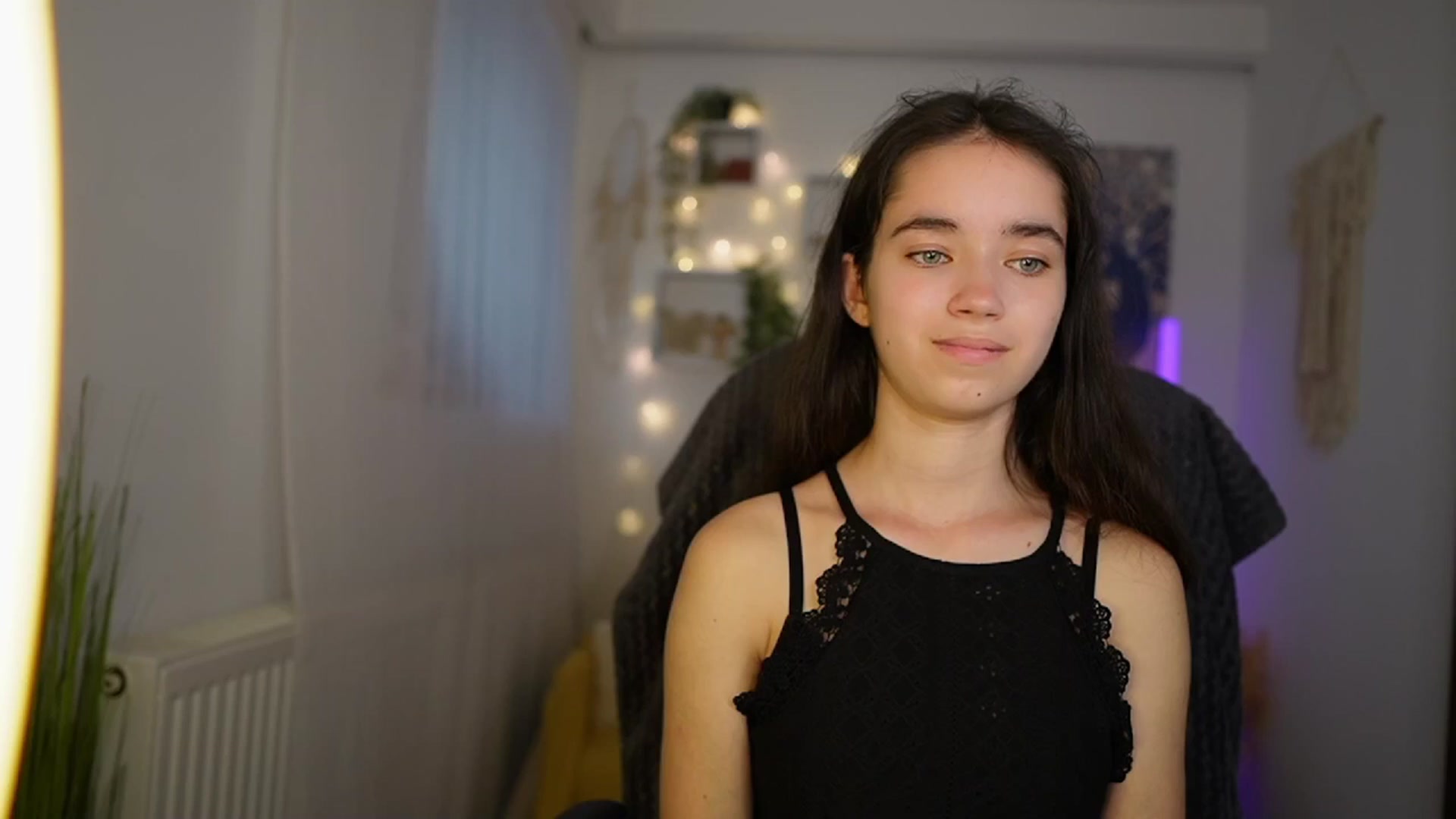 Gallery image thumbnail from Gia_Paige18's myfreecams stream on, 06/06/2024, 12:58 image 1 of 20