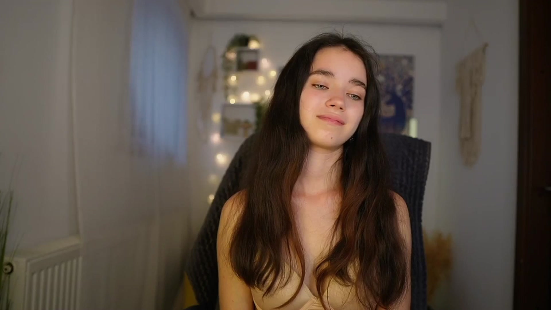 Gallery image thumbnail from Gia_Paige18's myfreecams stream on, 06/08/2024, 17:57 image 9 of 20