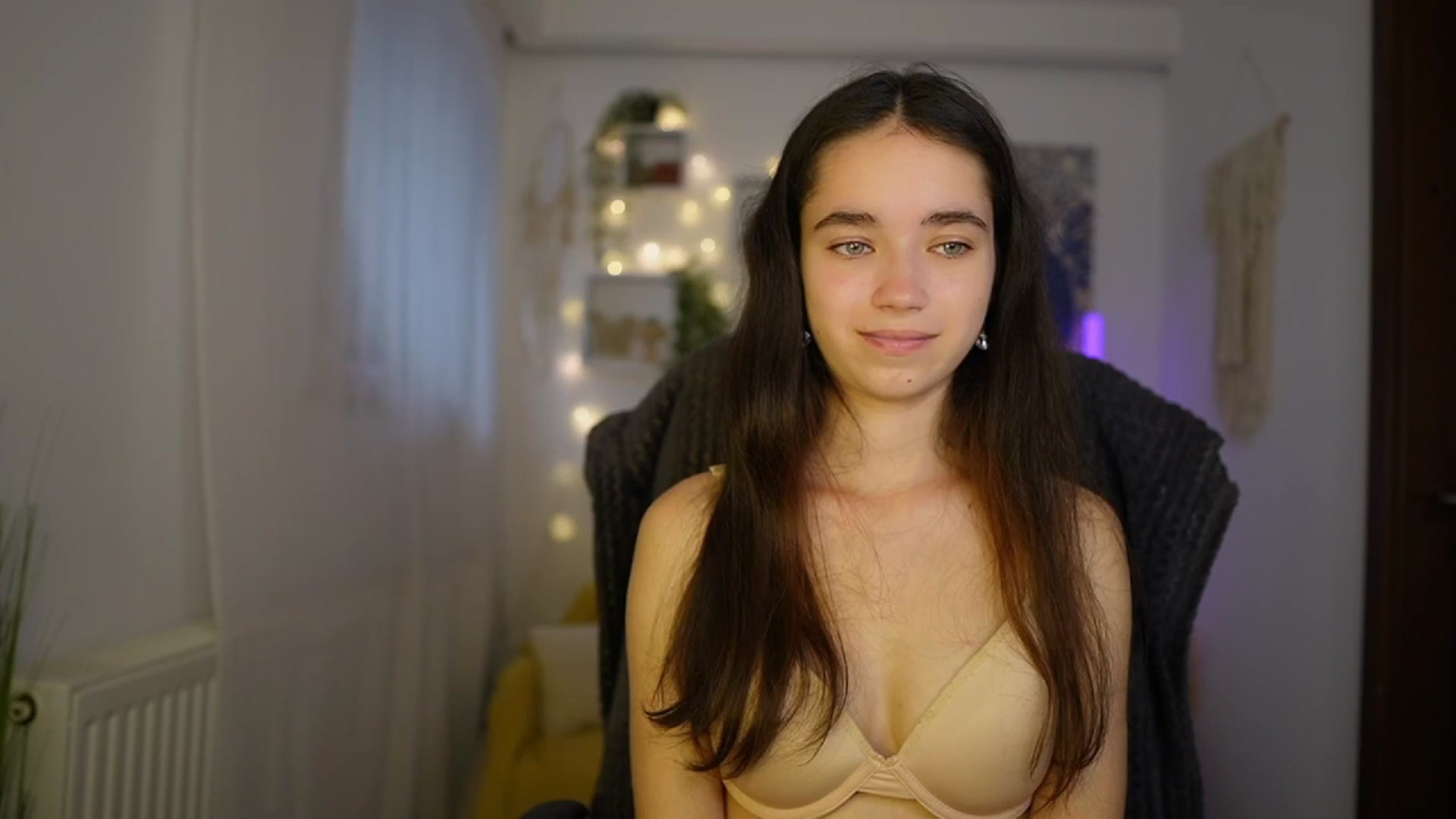 Gallery image thumbnail from Gia_Paige18's myfreecams stream on, 06/11/2024, 09:32 image 13 of 20