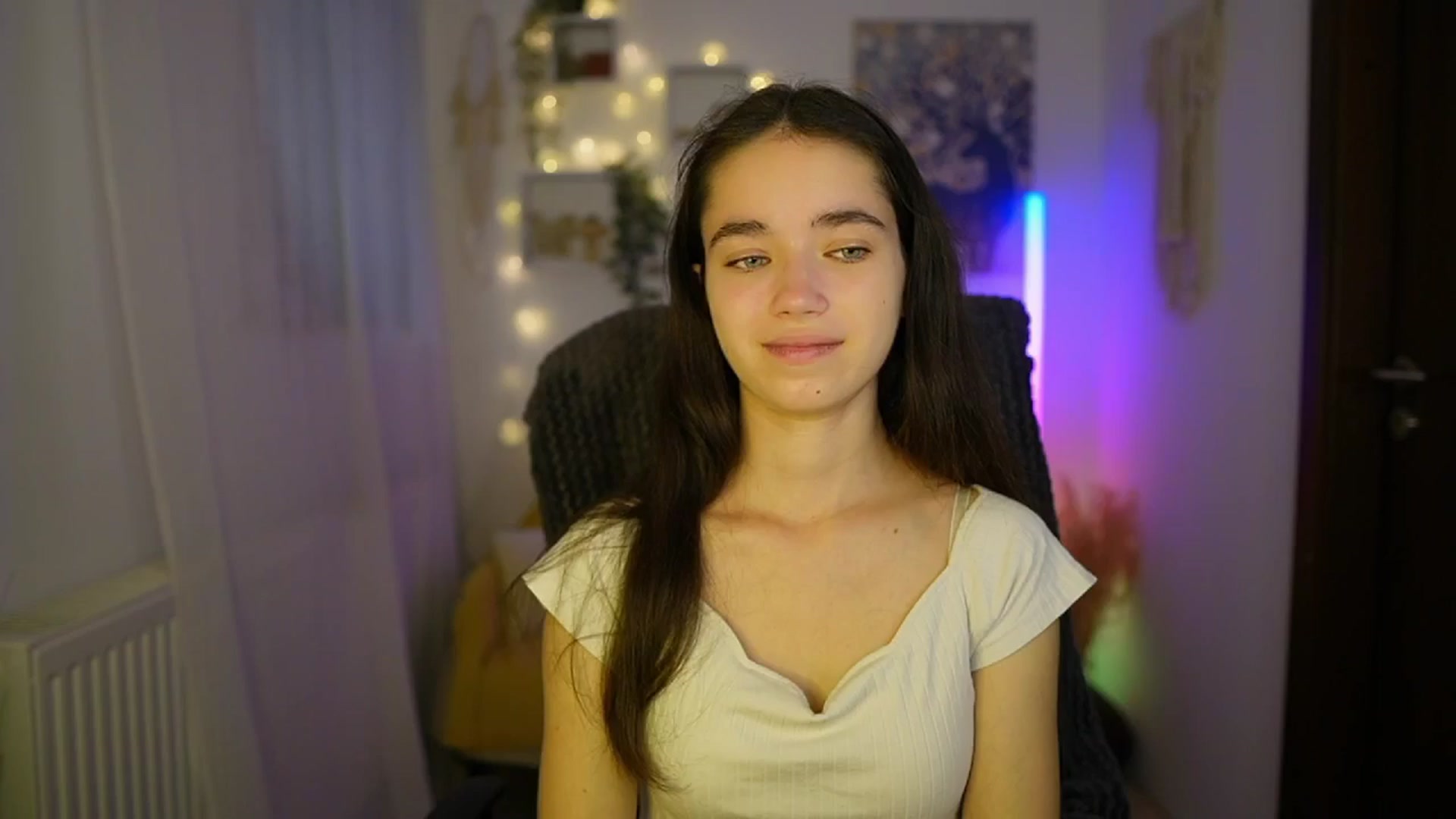 Gallery image thumbnail from Gia_Paige18's myfreecams stream on, 06/12/2024, 08:29 image 4 of 20