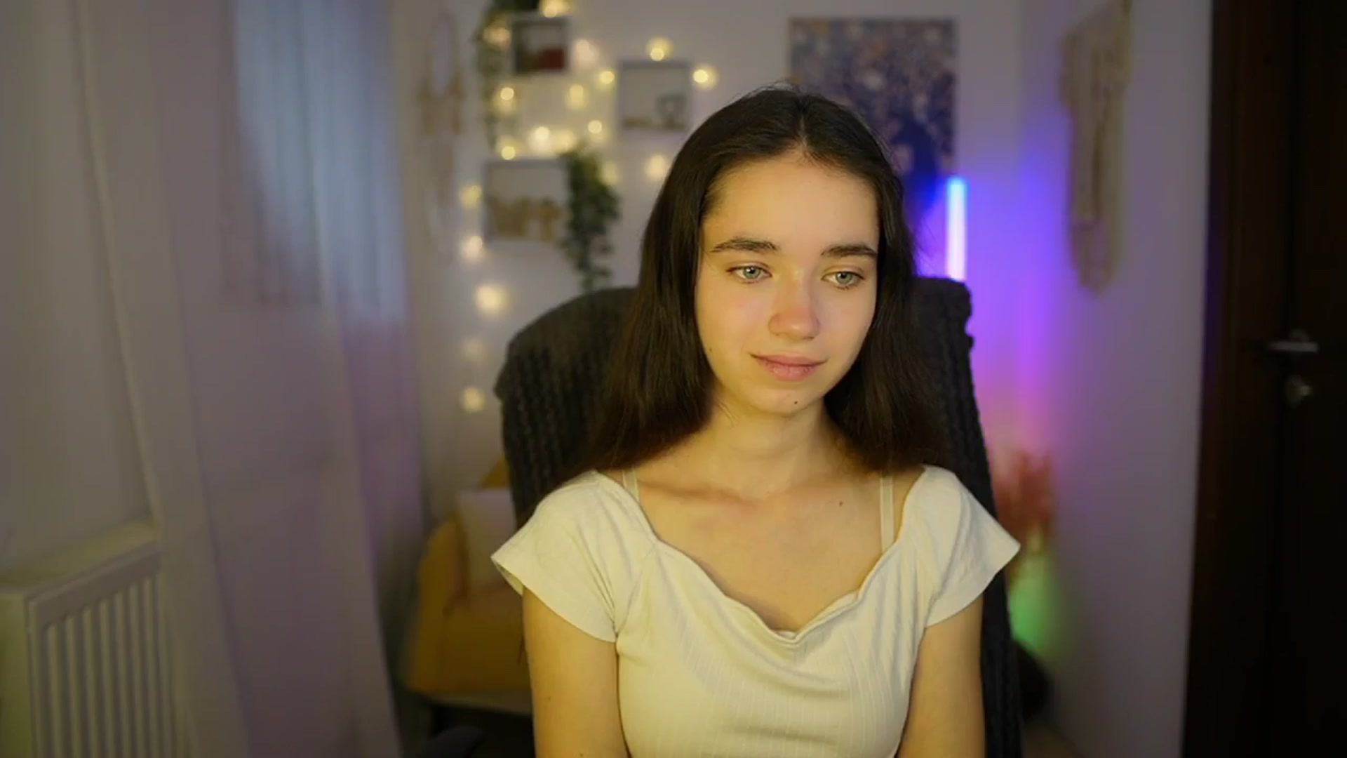 Gallery image thumbnail from Gia_Paige18's myfreecams stream on, 06/12/2024, 09:23 image 12 of 20