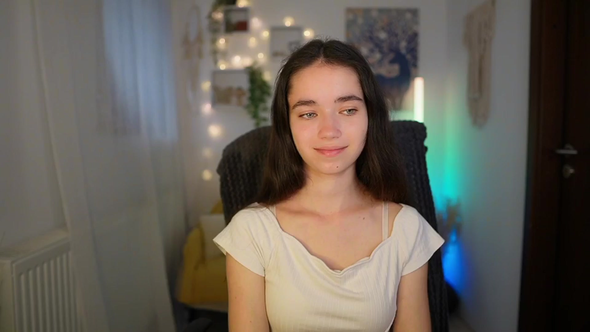 Gallery image thumbnail from Gia_Paige18's myfreecams stream on, 06/12/2024, 09:23 image 17 of 20