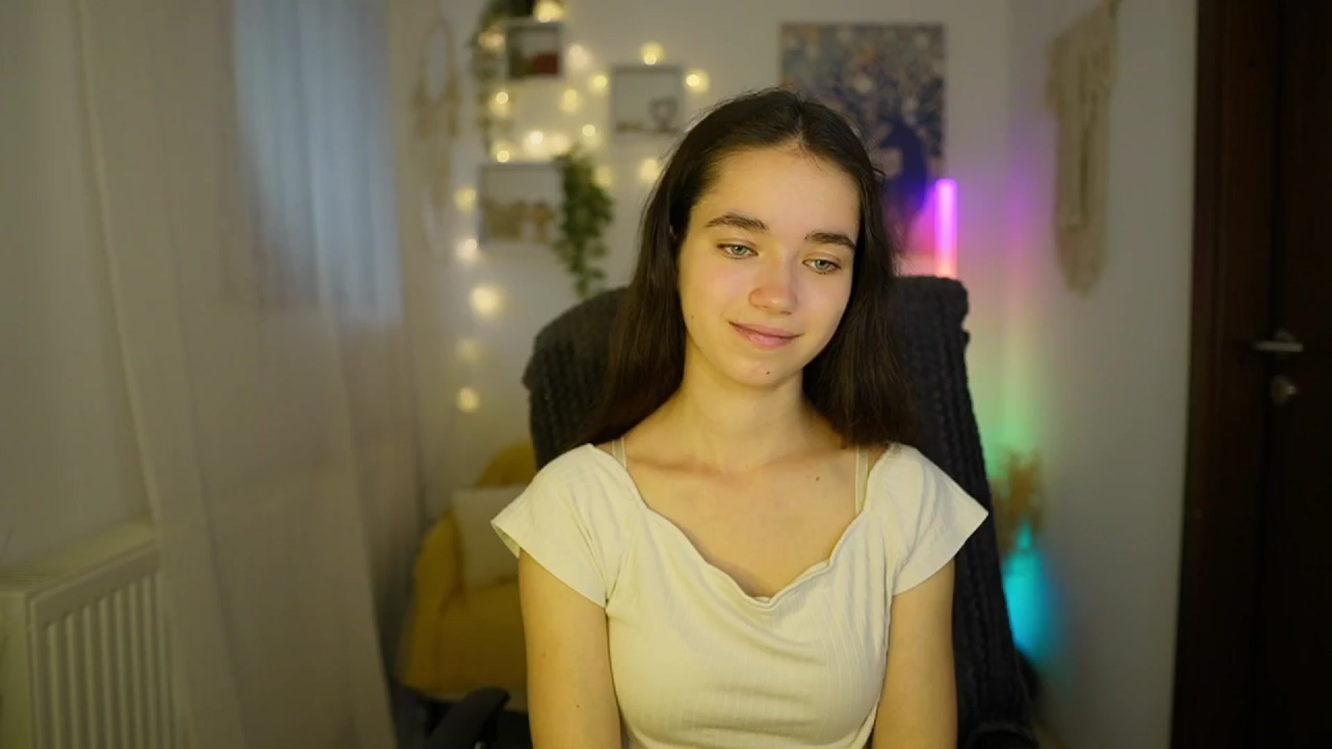 Gallery image thumbnail from Gia_Paige18's myfreecams stream on, 06/12/2024, 09:23 image 1 of 20