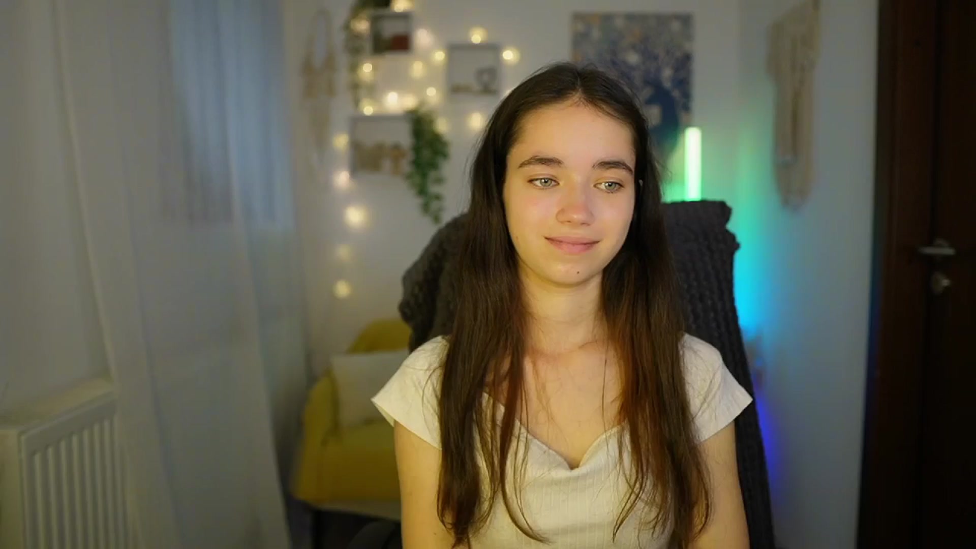 Gallery image thumbnail from Gia_Paige18's myfreecams stream on, 06/12/2024, 11:41 image 10 of 20