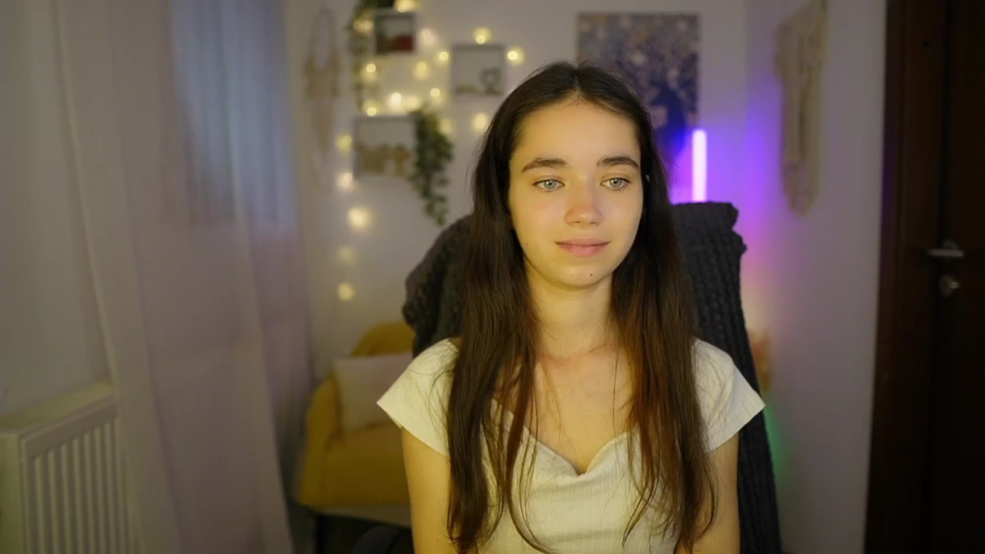 Gallery image thumbnail from Gia_Paige18's myfreecams stream on, 06/12/2024, 11:41 image 8 of 20