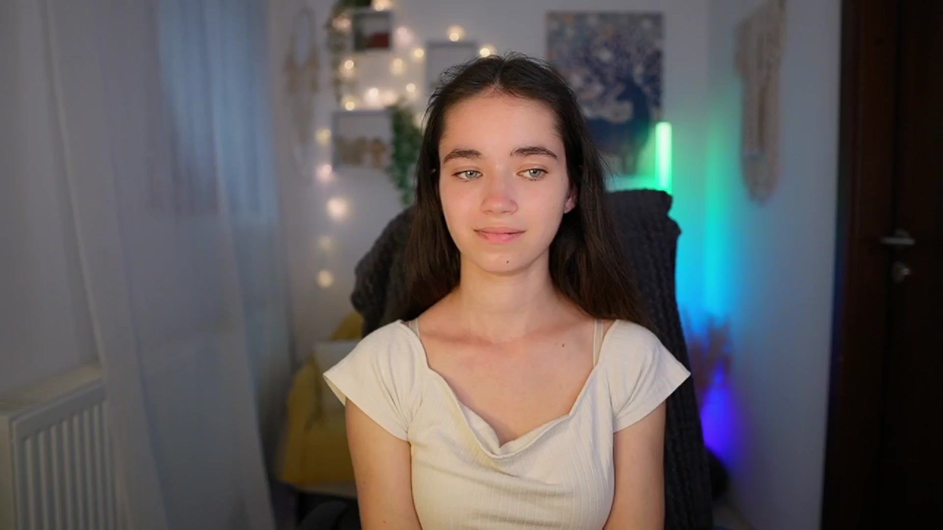 Gallery image thumbnail from Gia_Paige18's myfreecams stream on, 06/12/2024, 12:53 image 2 of 20
