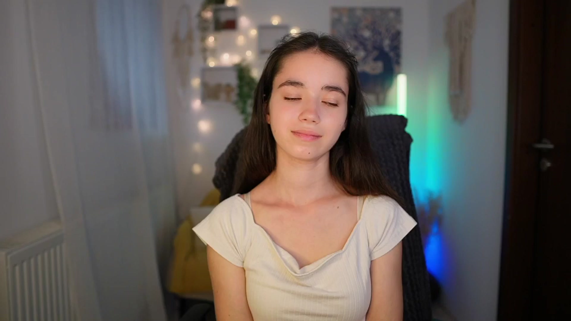 Gallery image thumbnail from Gia_Paige18's myfreecams stream on, 06/12/2024, 12:53 image 5 of 20