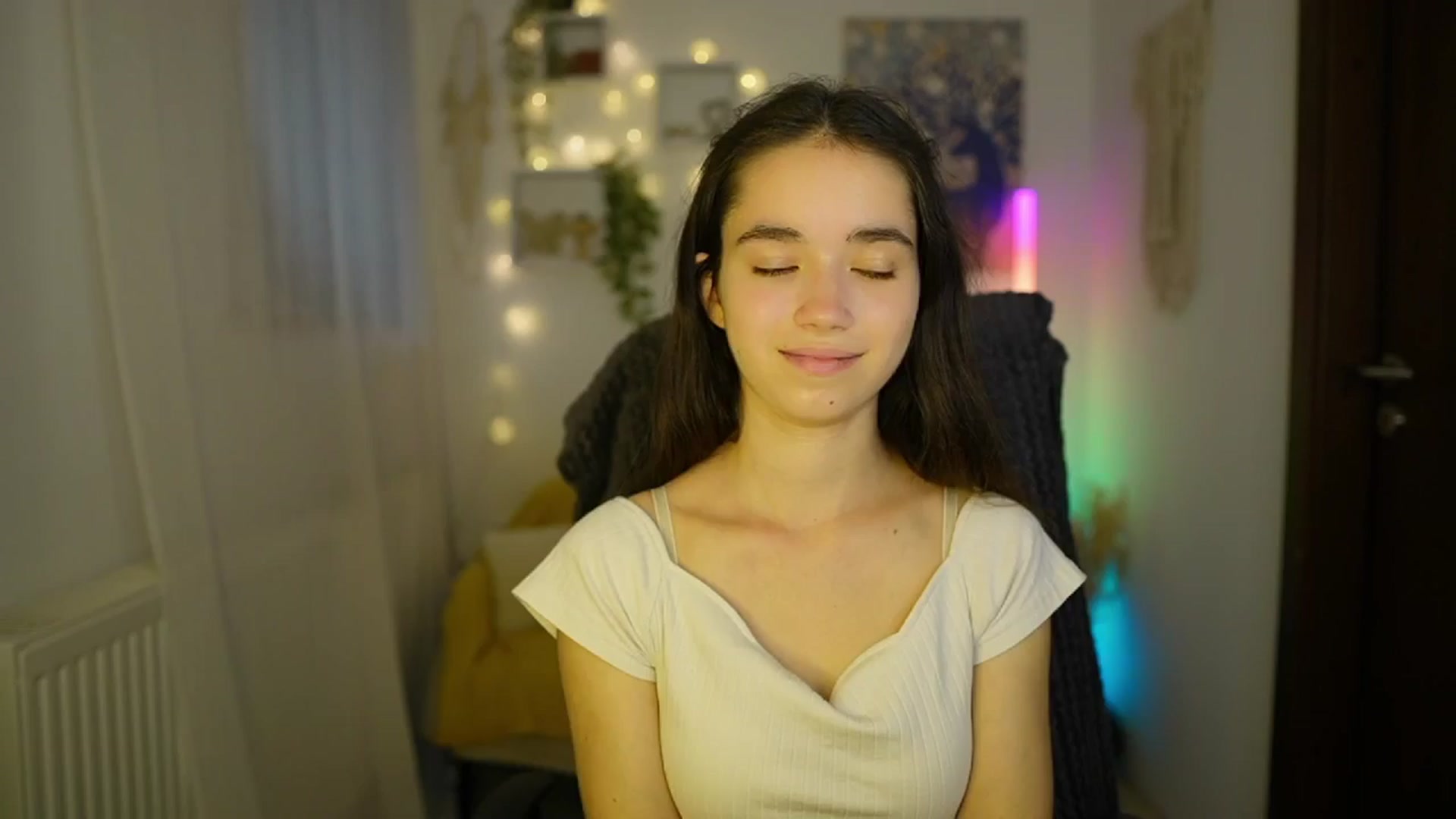 Gallery image thumbnail from Gia_Paige18's myfreecams stream on, 06/12/2024, 12:53 image 14 of 20