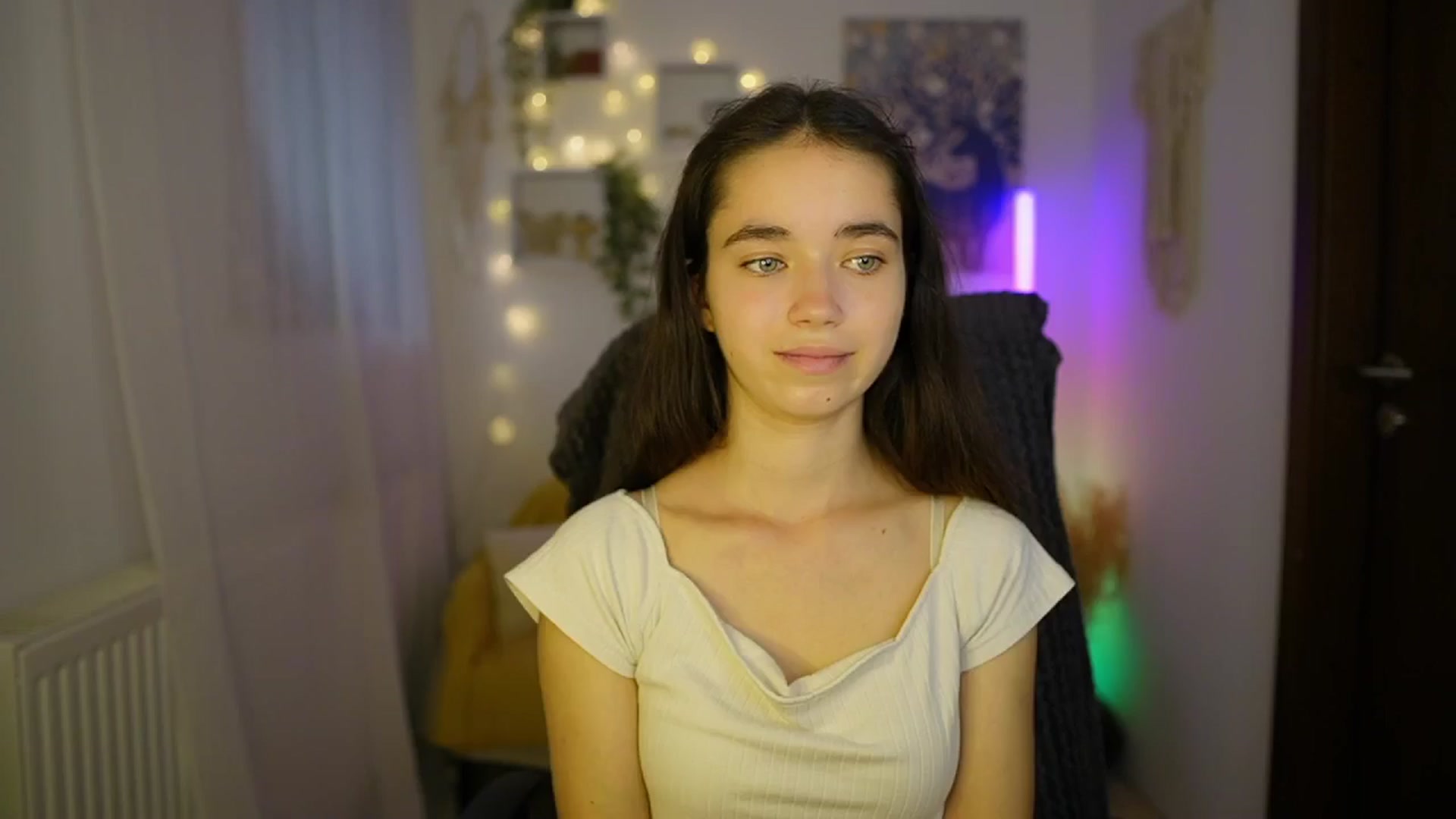 Gallery image thumbnail from Gia_Paige18's myfreecams stream on, 06/12/2024, 12:53 image 6 of 20