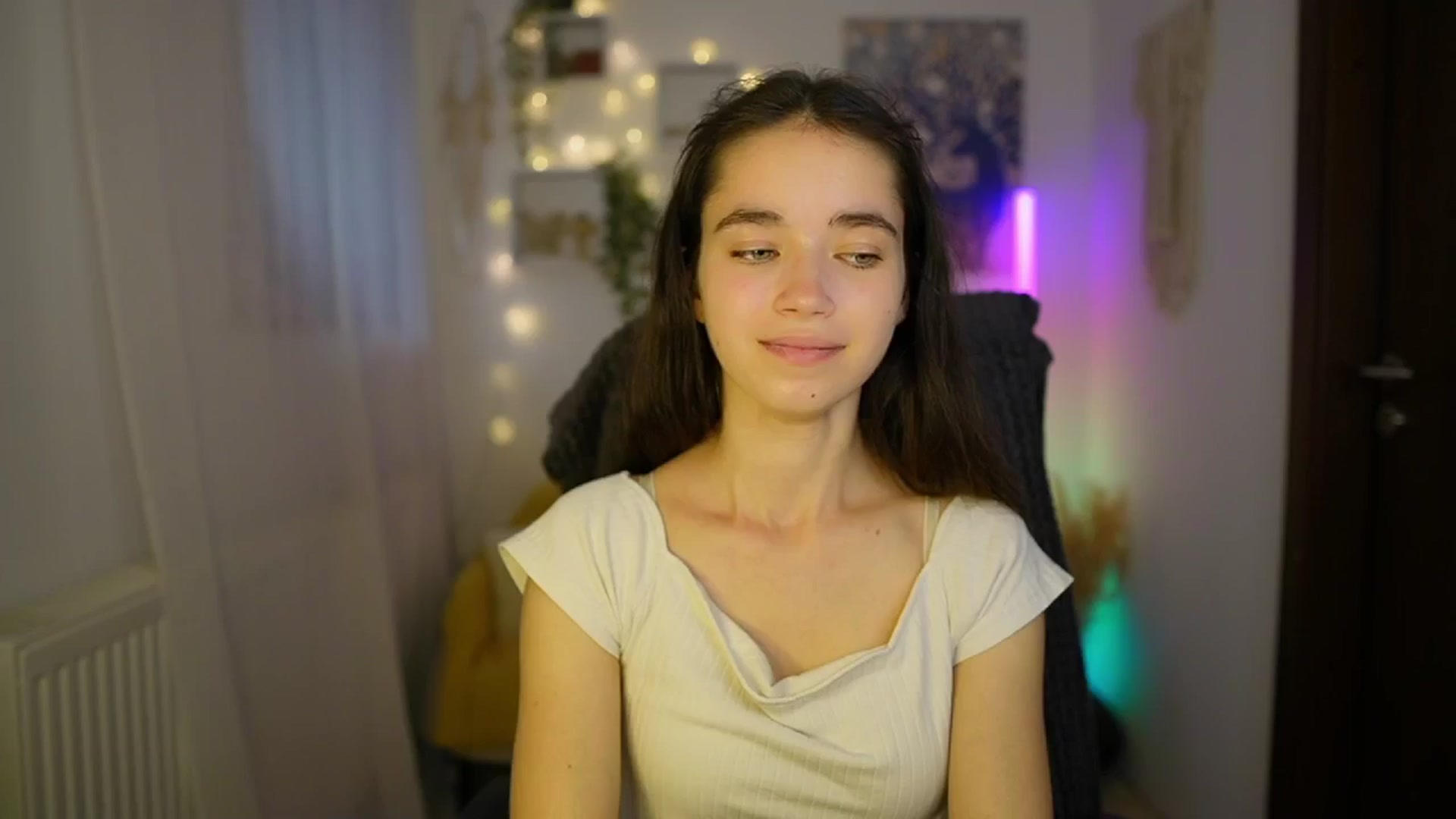 Gallery image thumbnail from Gia_Paige18's myfreecams stream on, 06/12/2024, 12:53 image 3 of 20