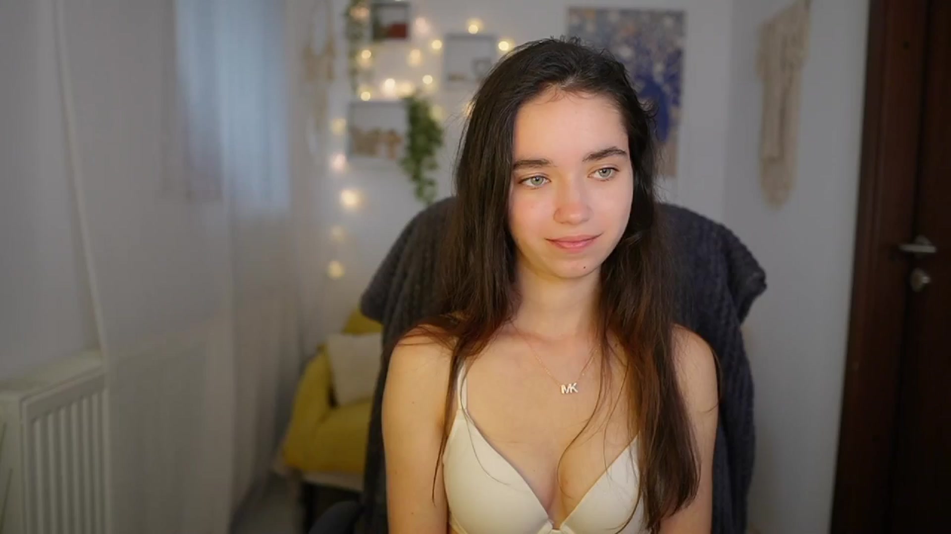 Gallery image thumbnail from Gia_Paige18's myfreecams stream on, 06/13/2024, 12:59 image 4 of 20