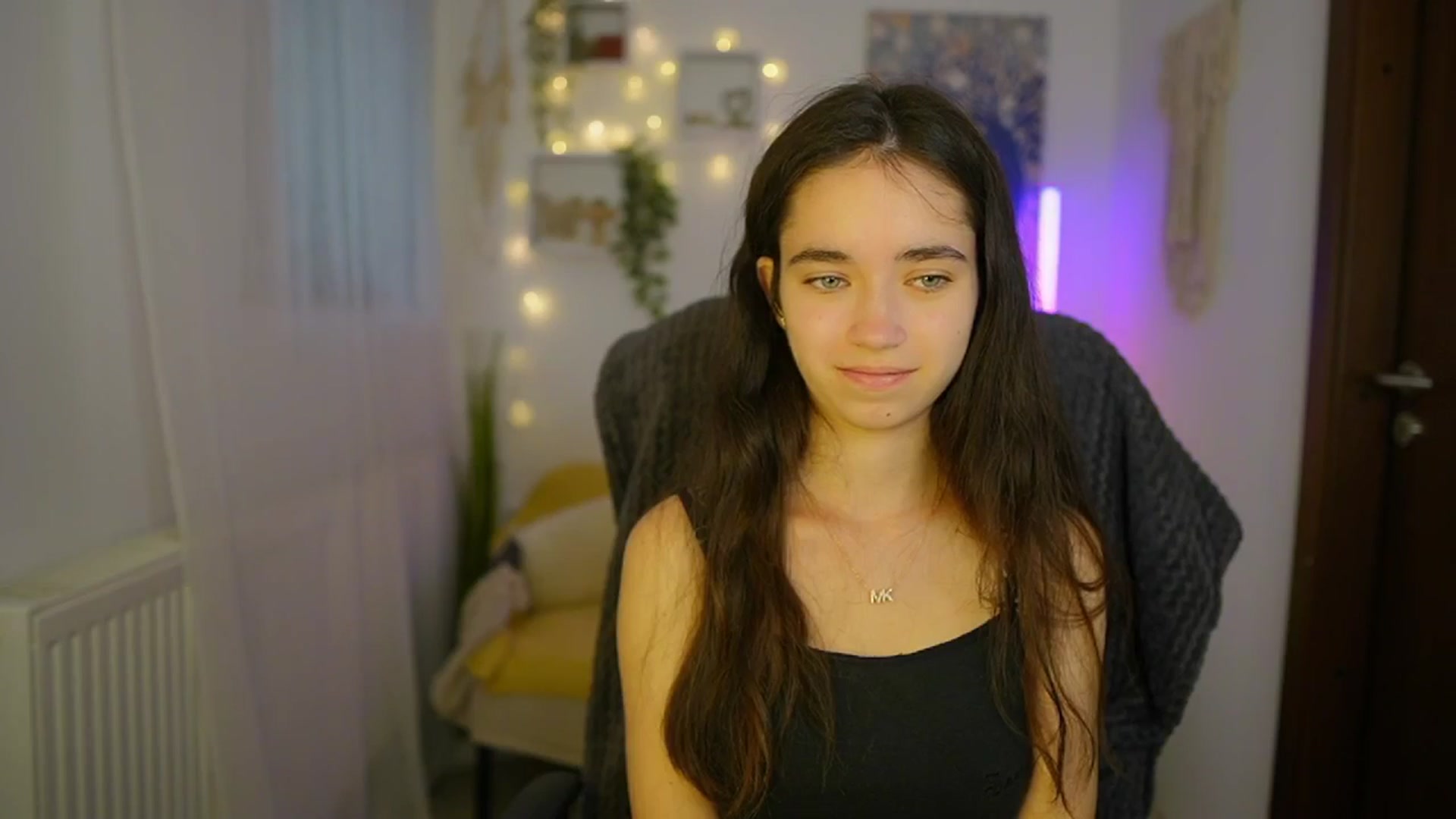 Gallery image thumbnail from Gia_Paige18's myfreecams stream on, 06/14/2024, 08:41 image 18 of 20