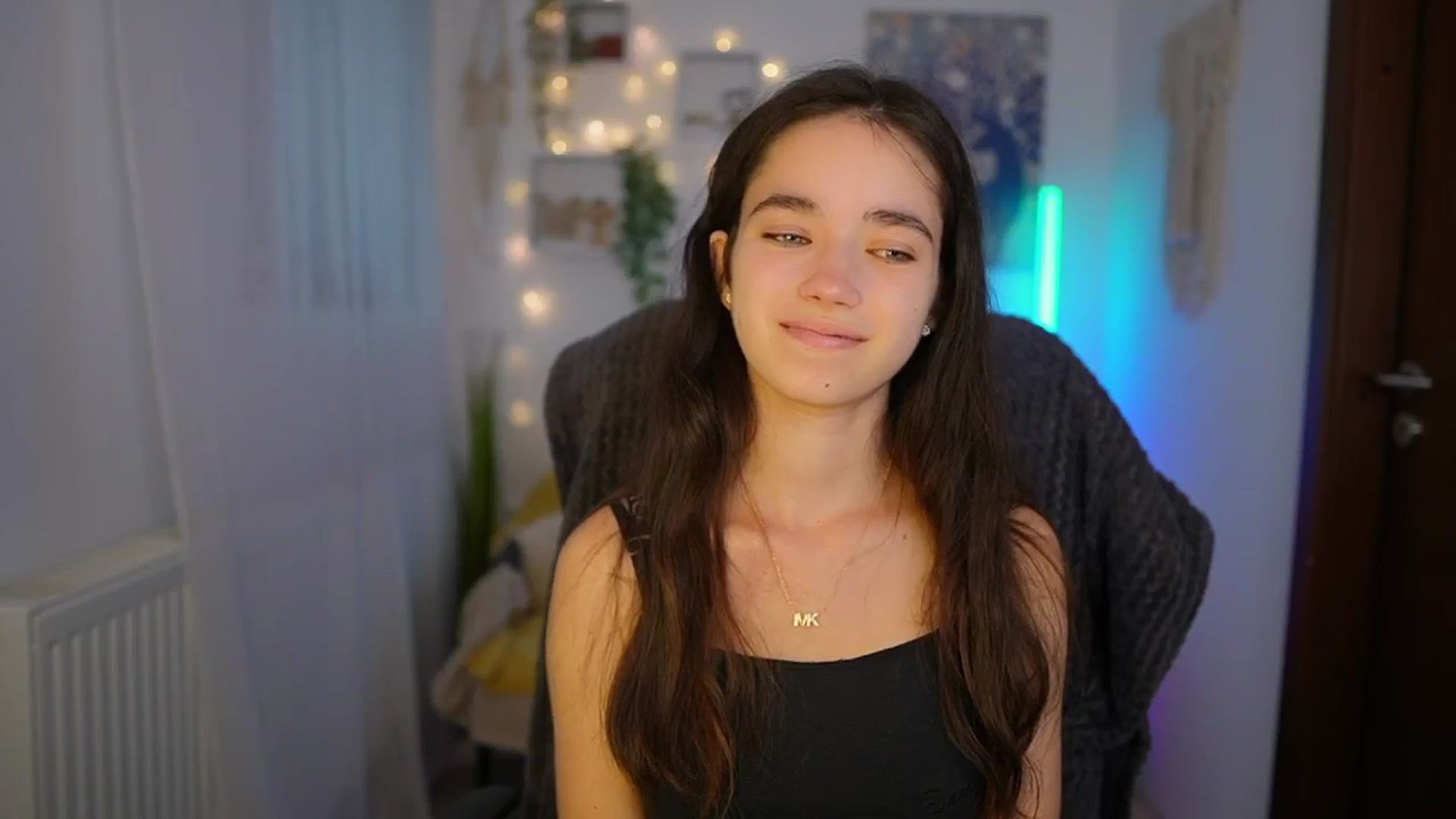 Gallery image thumbnail from Gia_Paige18's myfreecams stream on, 06/14/2024, 08:41 image 6 of 20