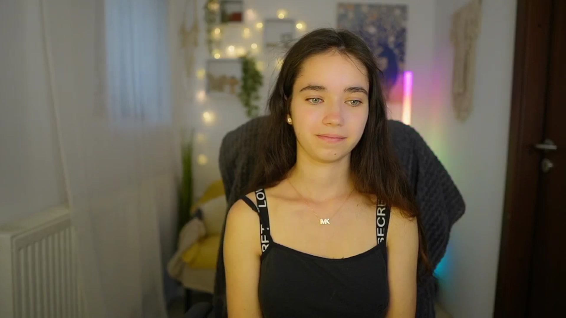 Gallery image thumbnail from Gia_Paige18's myfreecams stream on, 06/14/2024, 12:00 image 4 of 20