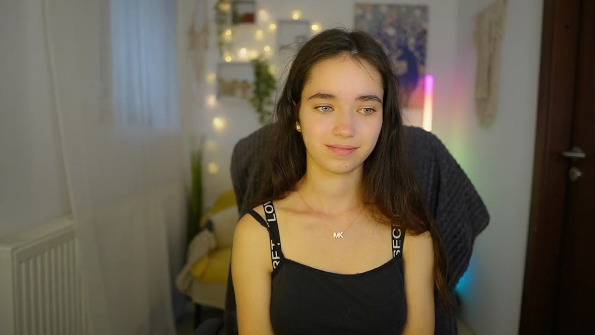 Gallery image thumbnail from Gia_Paige18's myfreecams stream on, 06/14/2024, 12:00 image 7 of 20